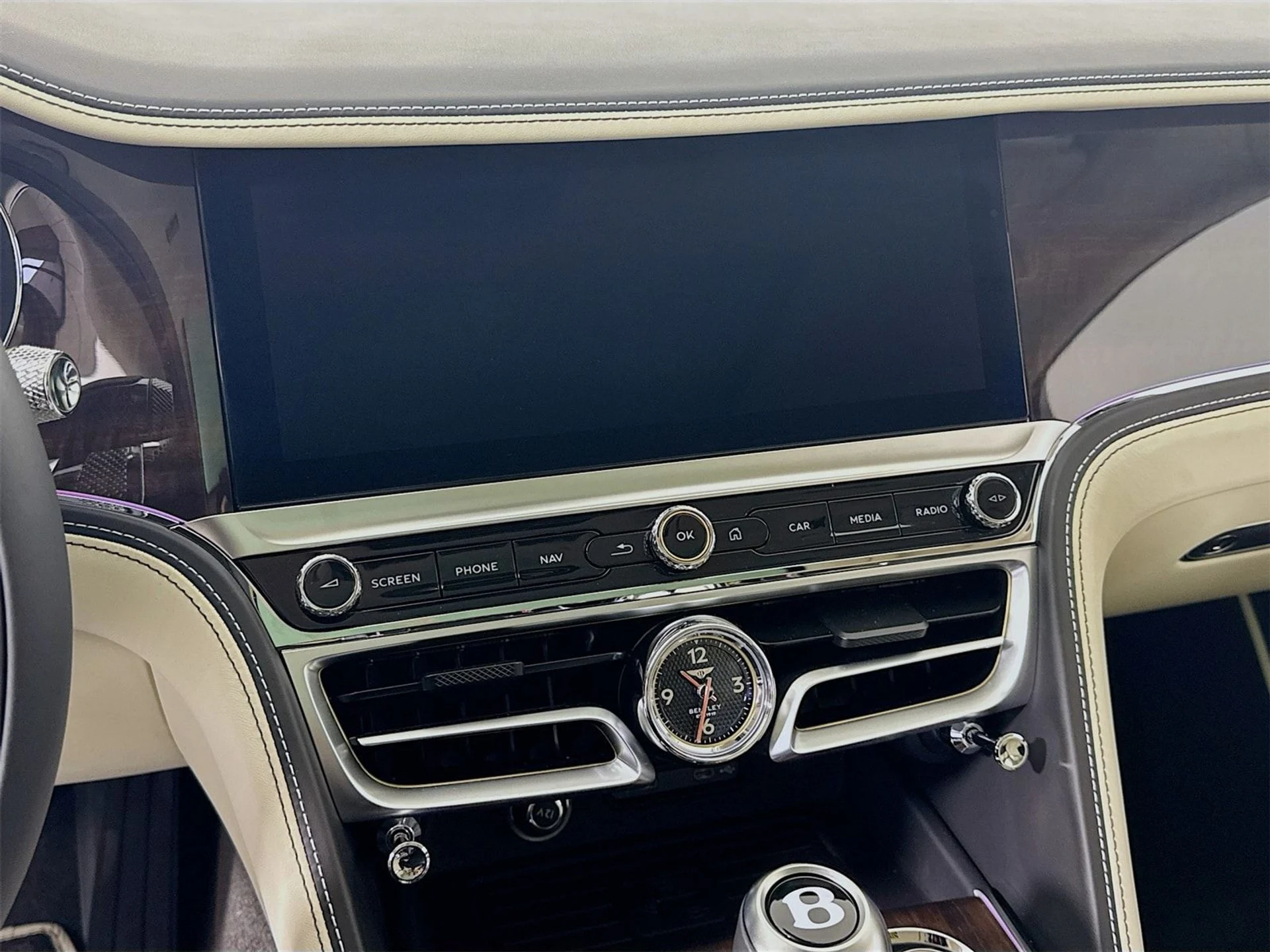 mph013_1232769515_ccd5d9489b985a4d7cb7b41b621be9d2x_01601610db