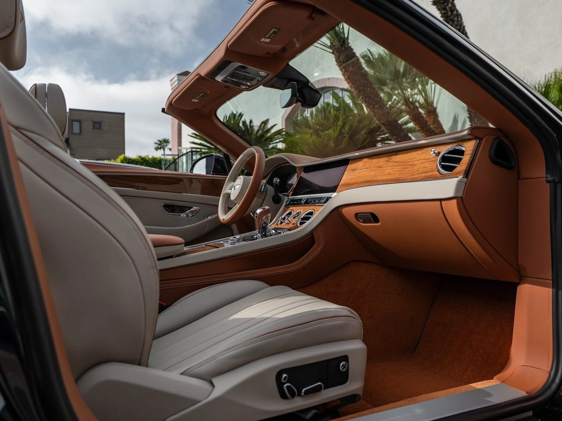 mph013_1240484359_ac95f063de294c1ab48d33e0e23a30a7x_7fd6400ccf