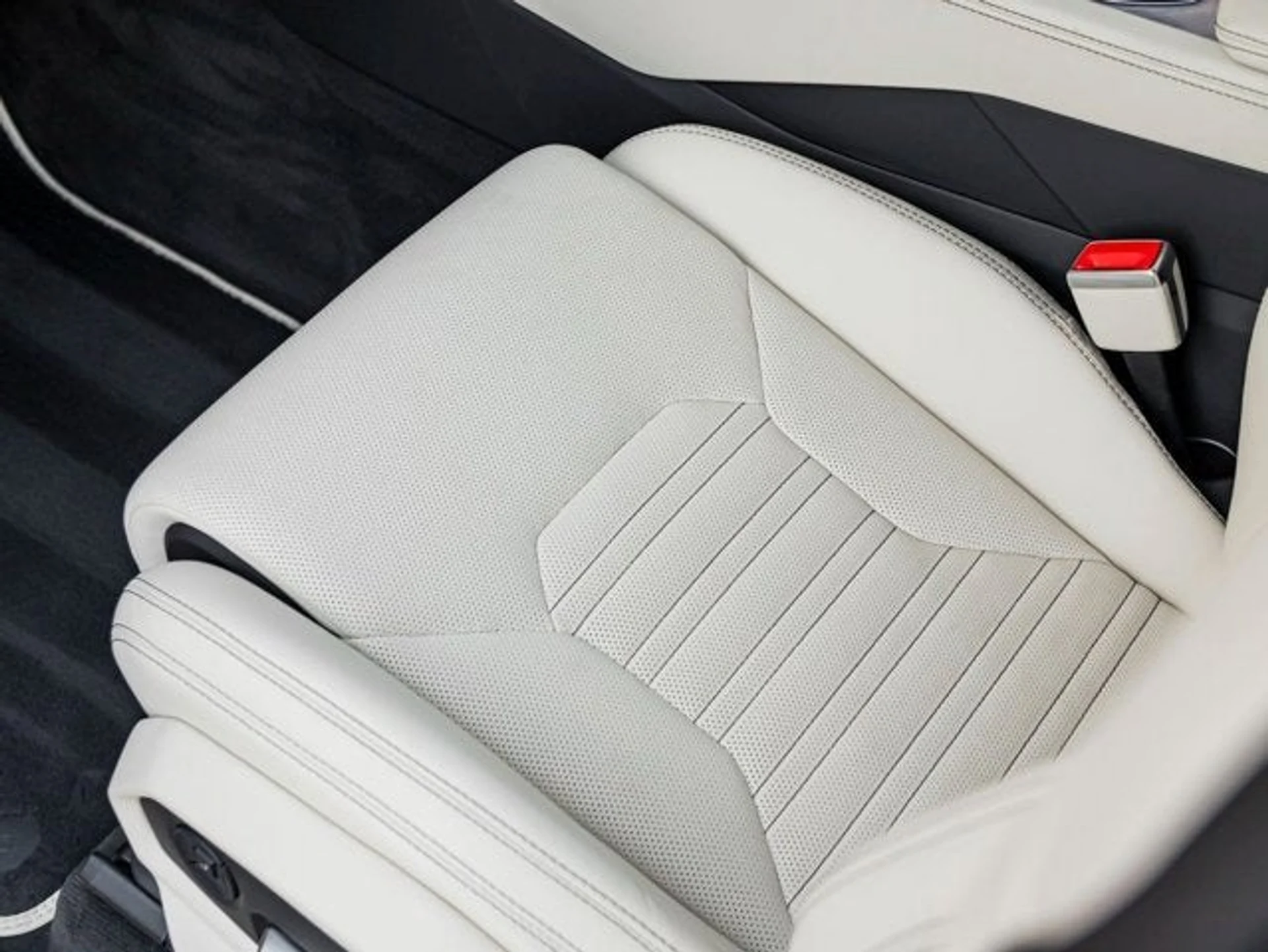 mph013_124115331_14_2bed584023