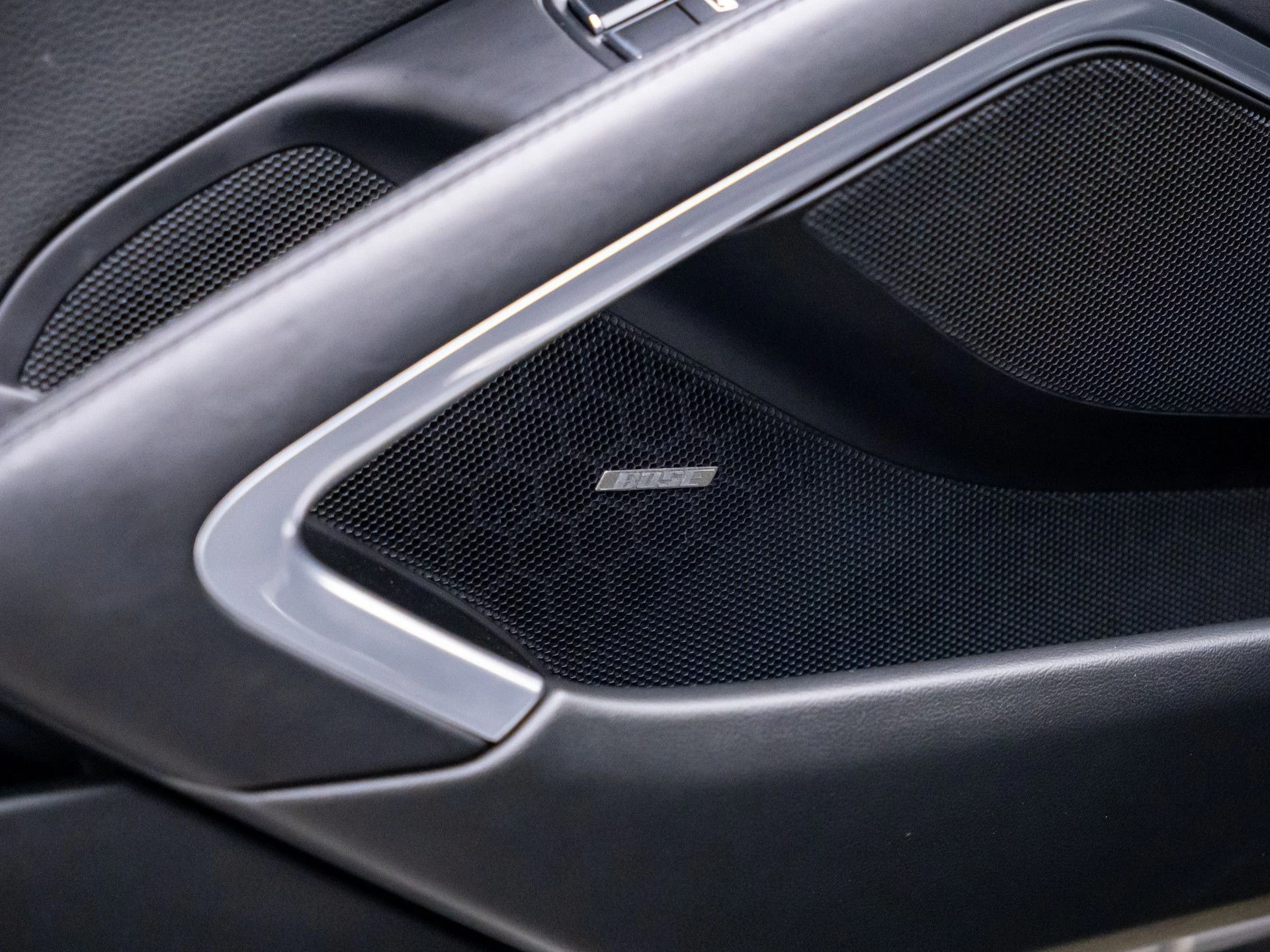 mph013_1241763686_ee30cbea2a4bed441edaa9ceacf3e68bx_5451e69fdb