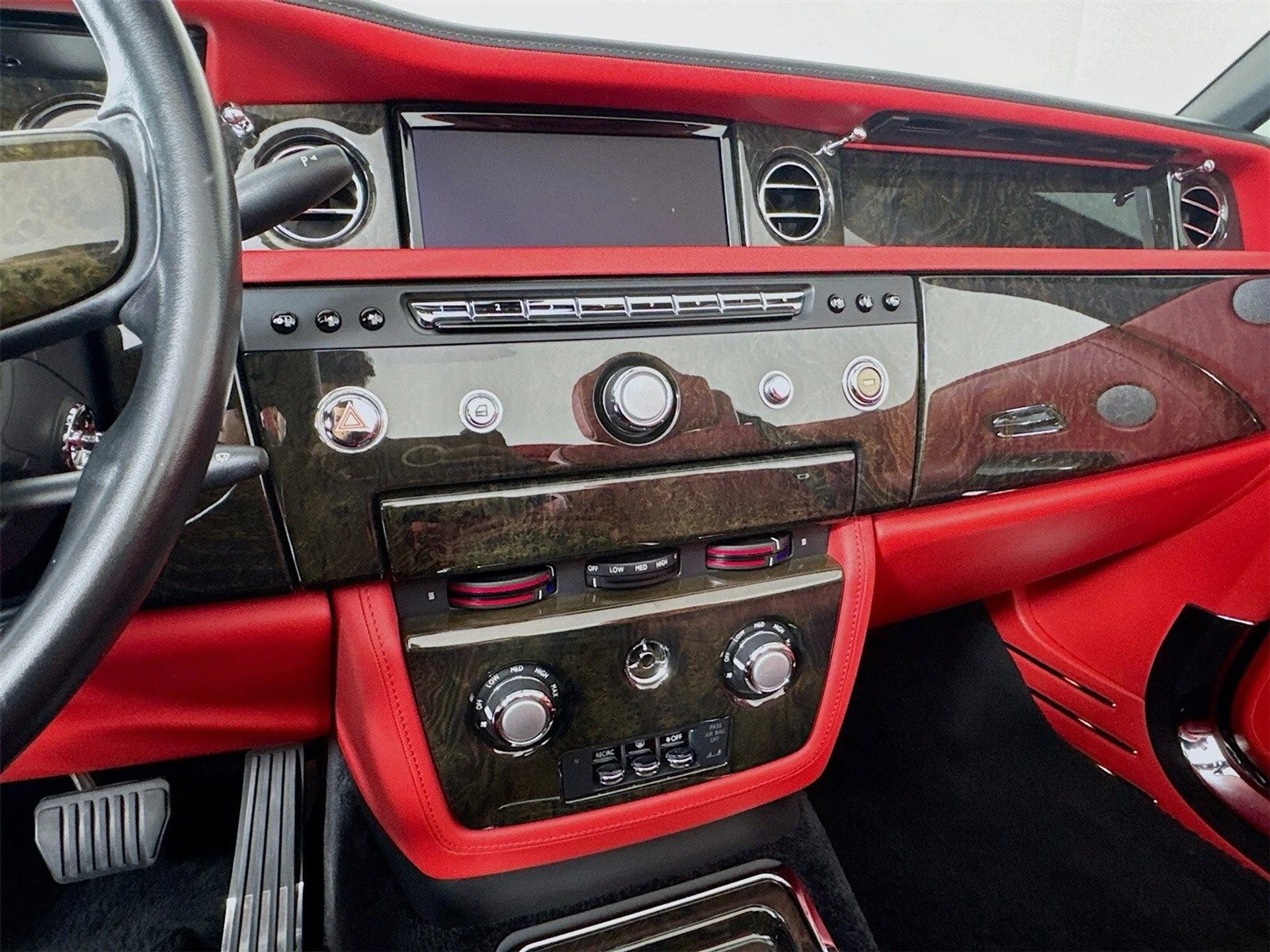 mph013_1246432367_098fa383dcb5cec17836909b07e564f7x_72f373cb09