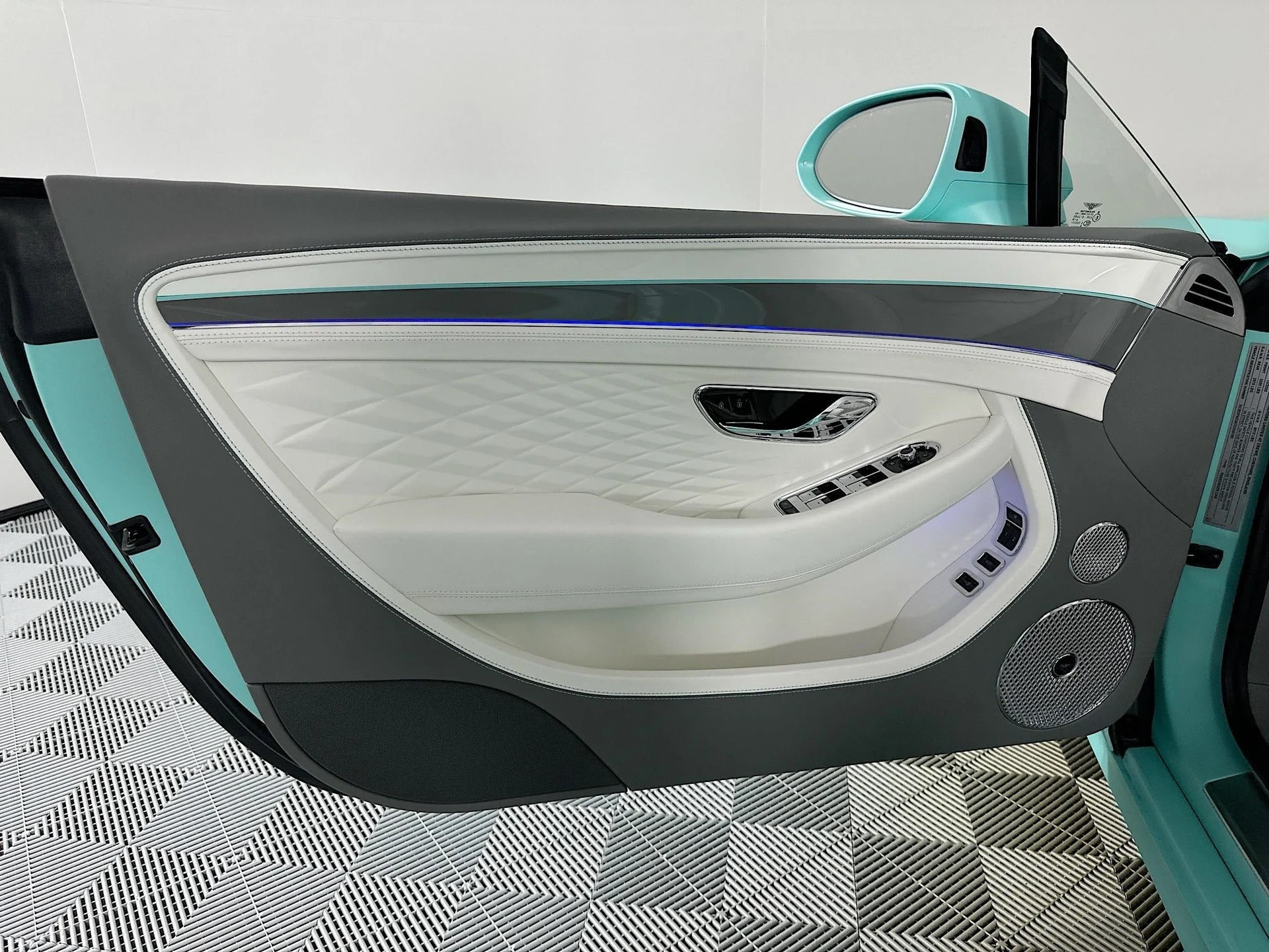 mph013_1249556443_14_8f133ad583