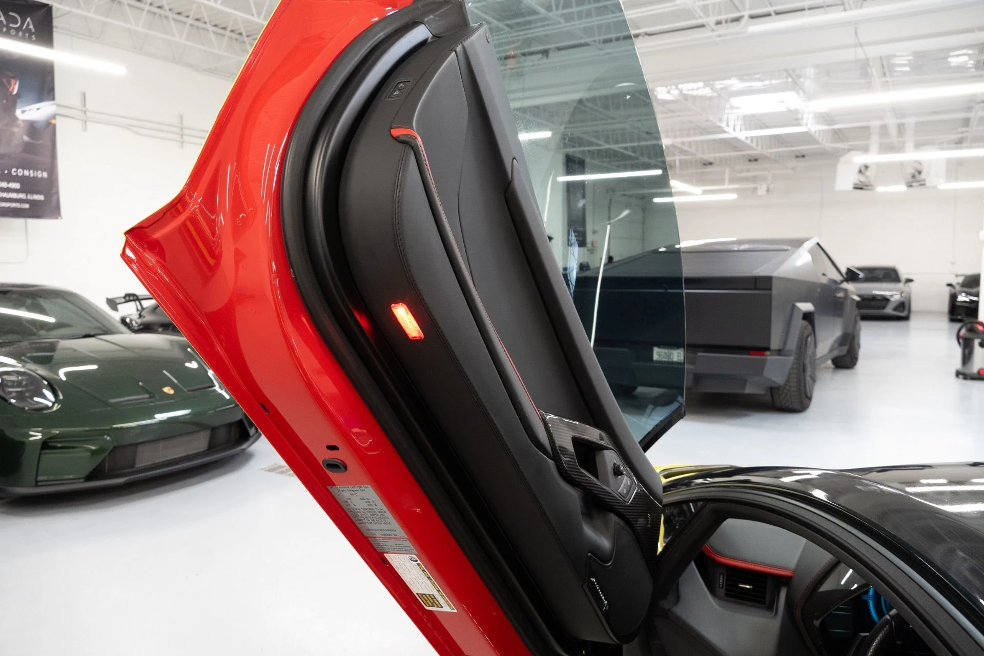 mph013_1258422202_Used_2018_Lamborghini_Aventador_LP_740_4_S_1768935857_183896240e