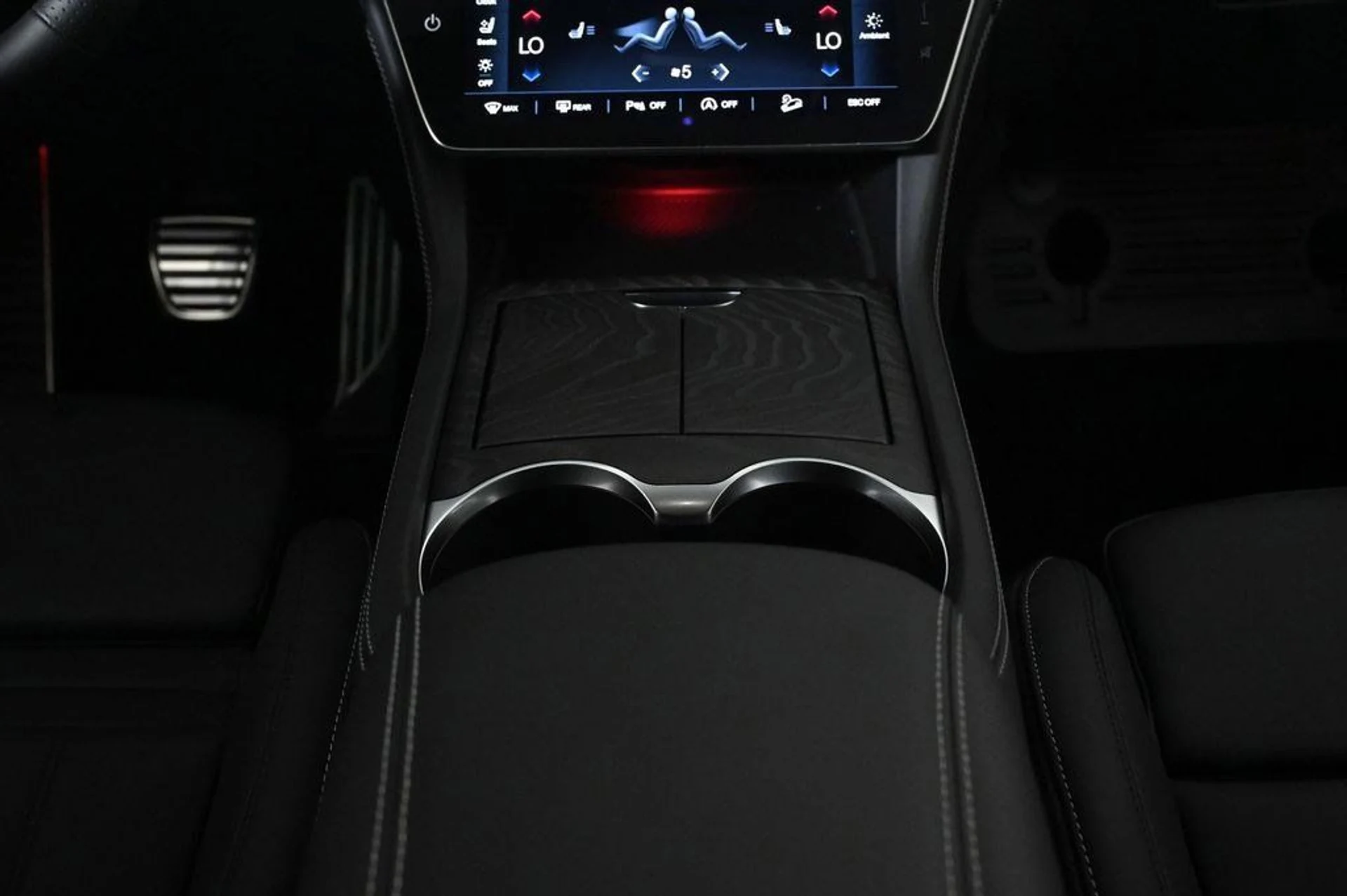 mph013_1259016450_new_2025_maserati_grecale_modenaawd_11350_22975684_13_1024_94a9401eb1