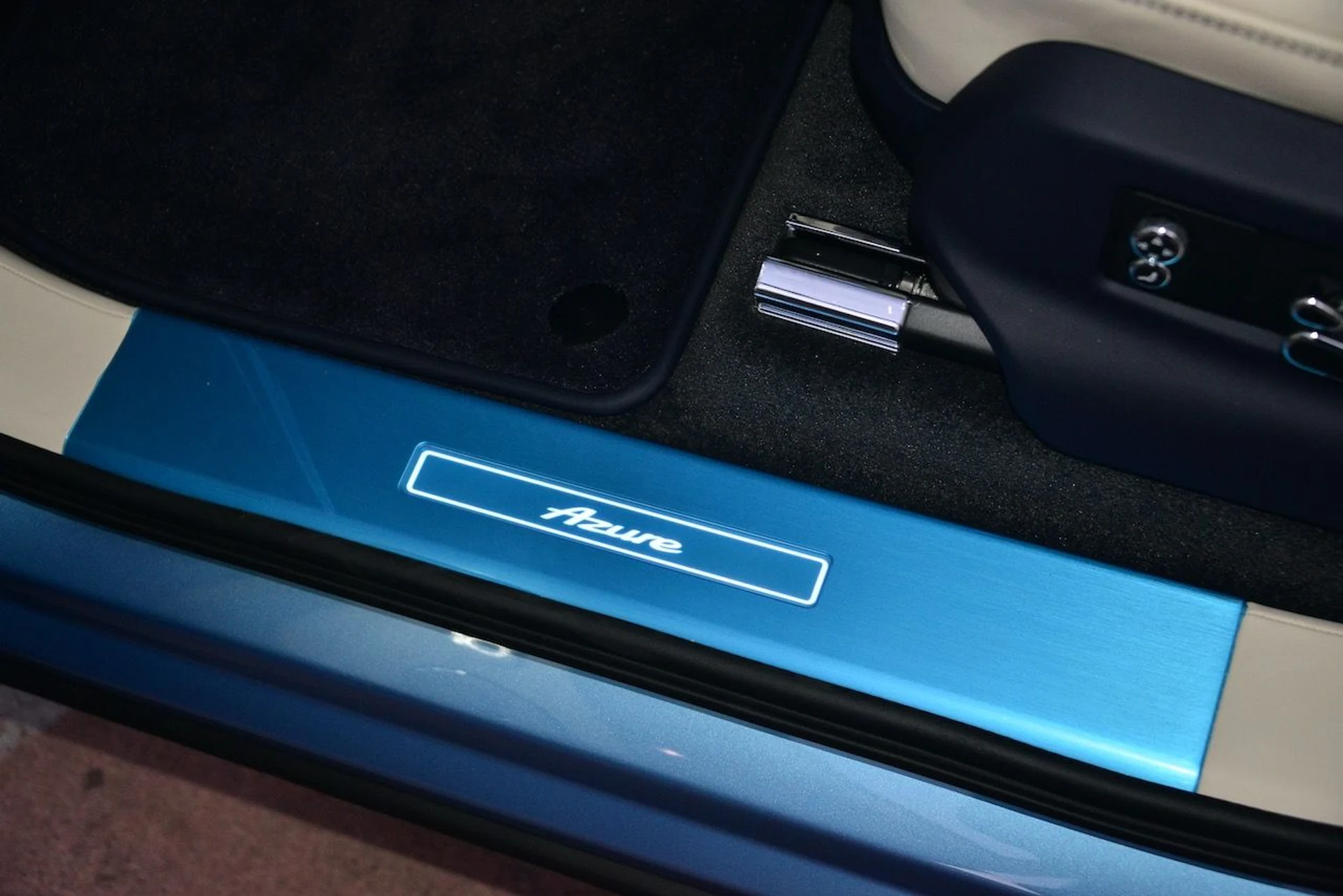 mph013_1259146017_ea41d44d7a6dfe4311402dbb739e632dx_0c5b456470