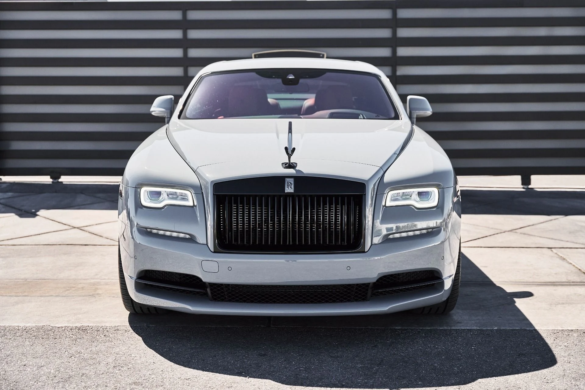 mph013_1259896137_Used_2020_Rolls_Royce_Wraith_Base_1776302570_32c4f1d2ab