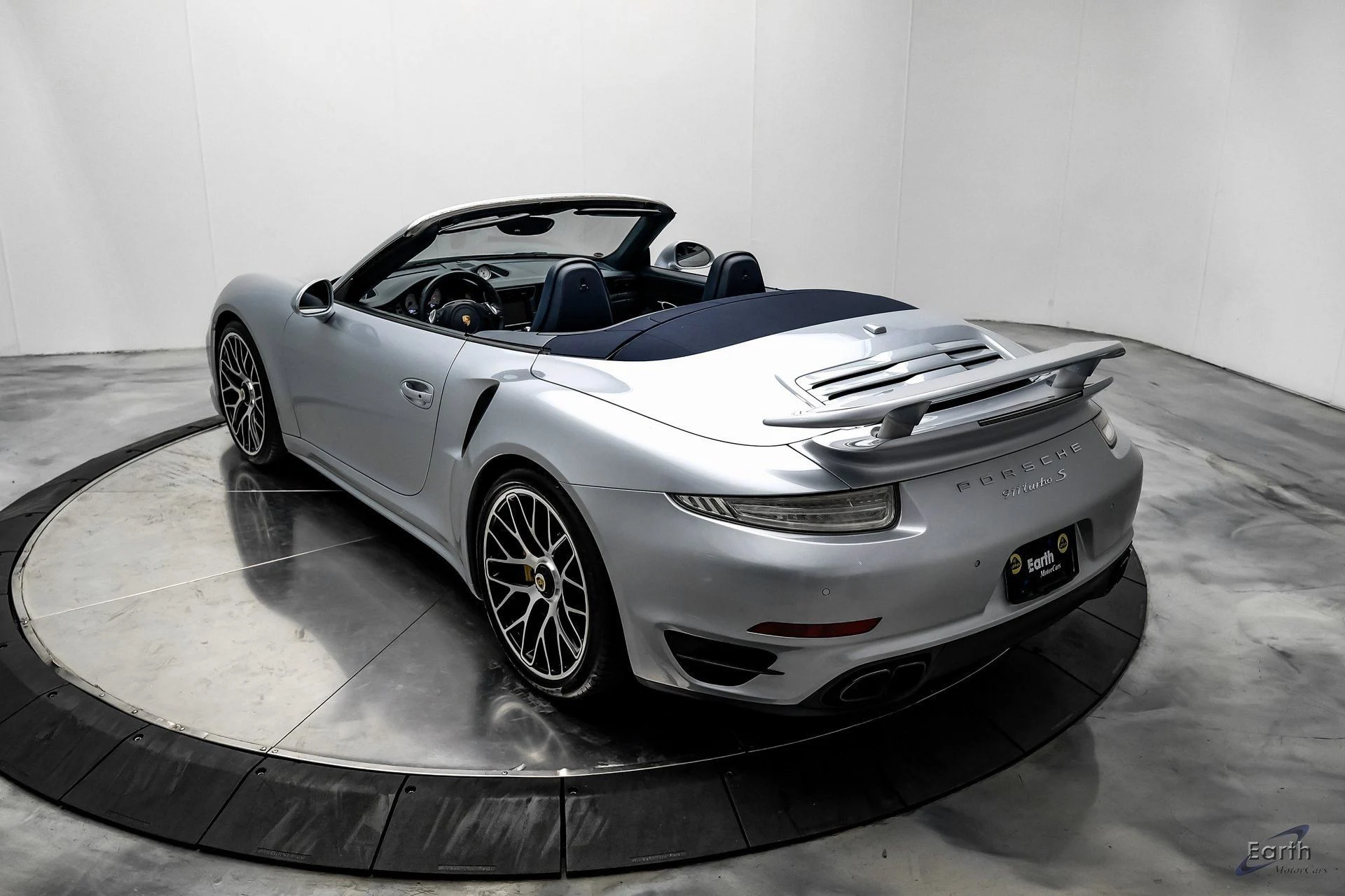 mph013_126088624_37c6da1e42308d3a7ac5c1f1d5607394x_1f9015818e