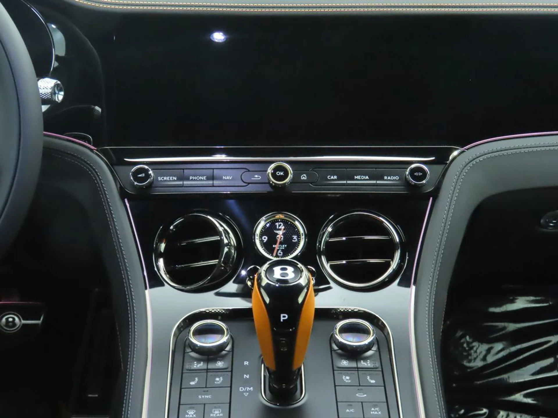 mph013_1264594716_new_2025_bentley_continental_gtblackeditioncoupe_8119_22910188_14_1024_d03a40918d