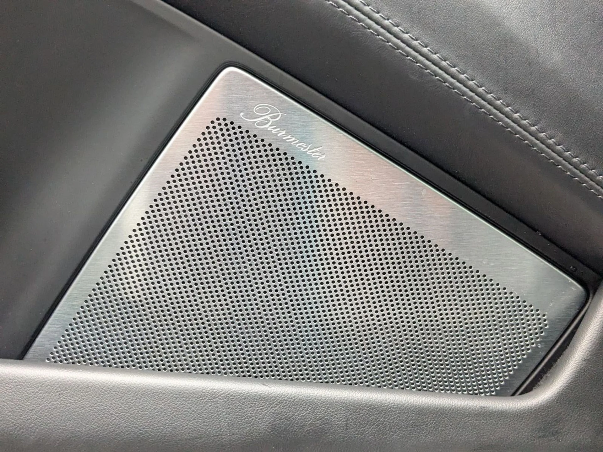 mph013_1272025968_d9fcf1c74820db2e61fc9101482eff89x_6c01653d9a