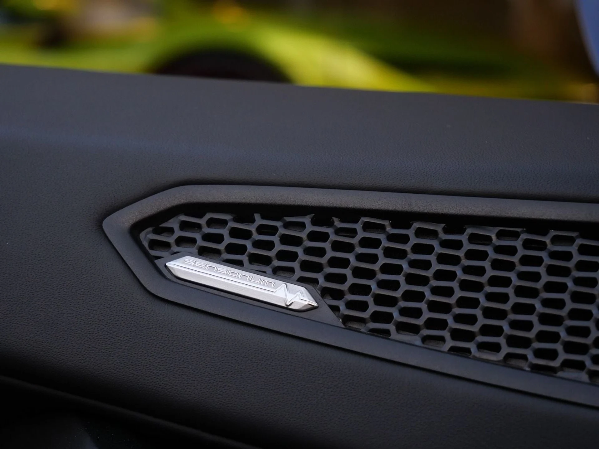 mph013_1276317540_5711c446b26756fcb3f054bc4b891750x_bd7936c6ee