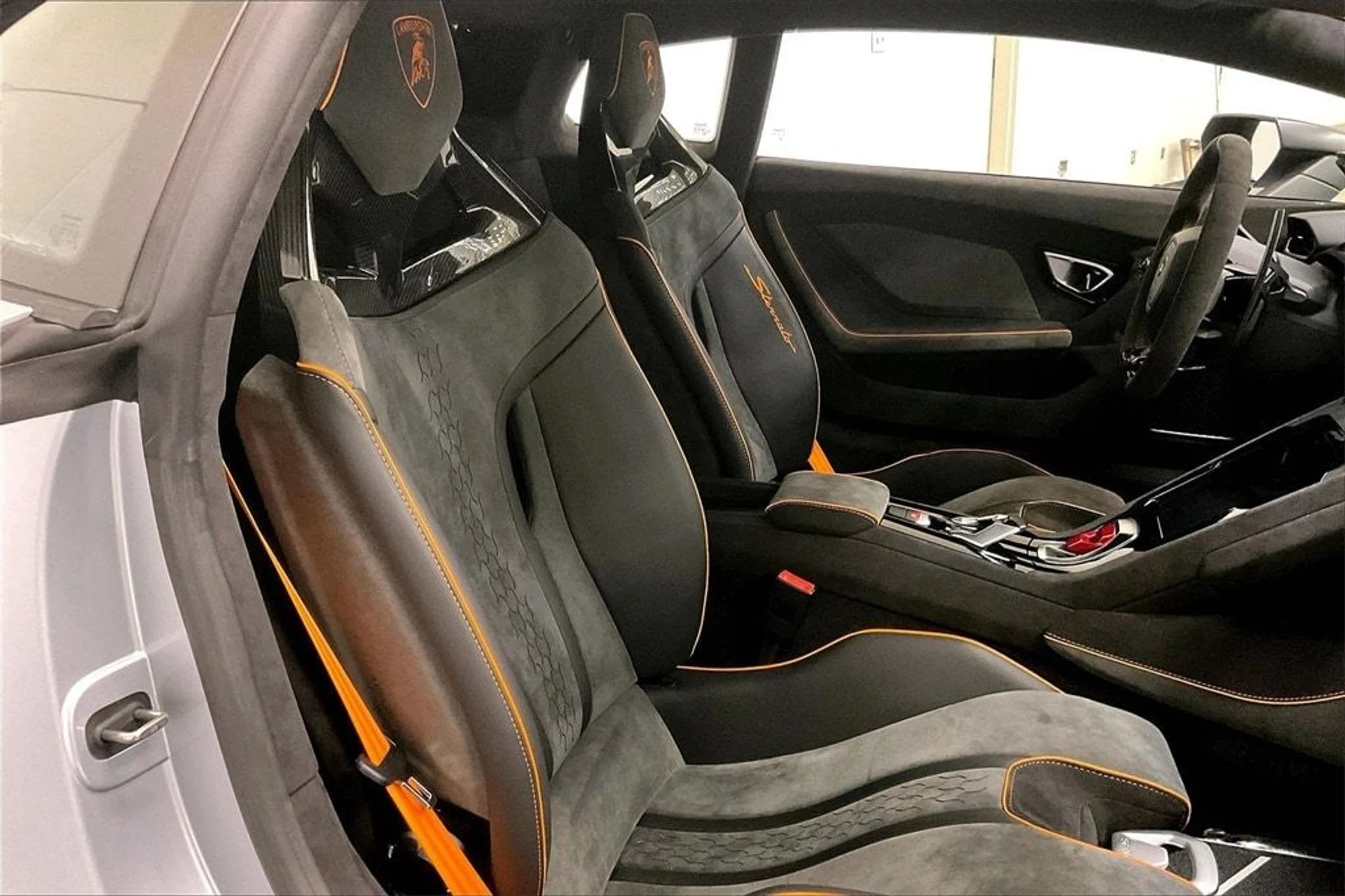 mph013_128033041_9581423226d1463c72d79a2e49b6f9b1x_bceec409f4