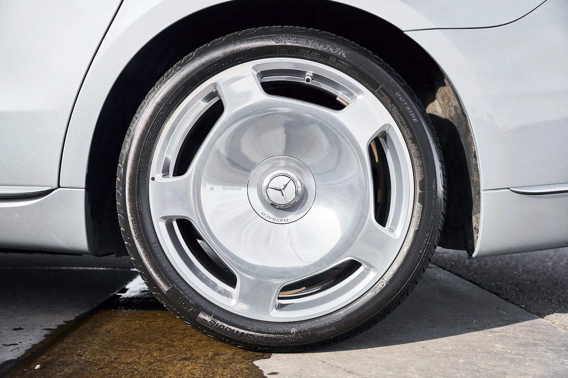 mph013_1283779465_Used_2021_Mercedes_Benz_S_Class_Maybach_S_580_1771643094_7c6e6e58d7