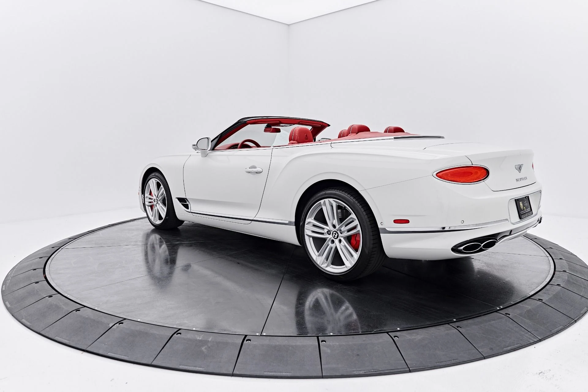 mph013_1284351498_Used_2023_Bentley_Continental_GT_V8_1789625202_a6fba09270
