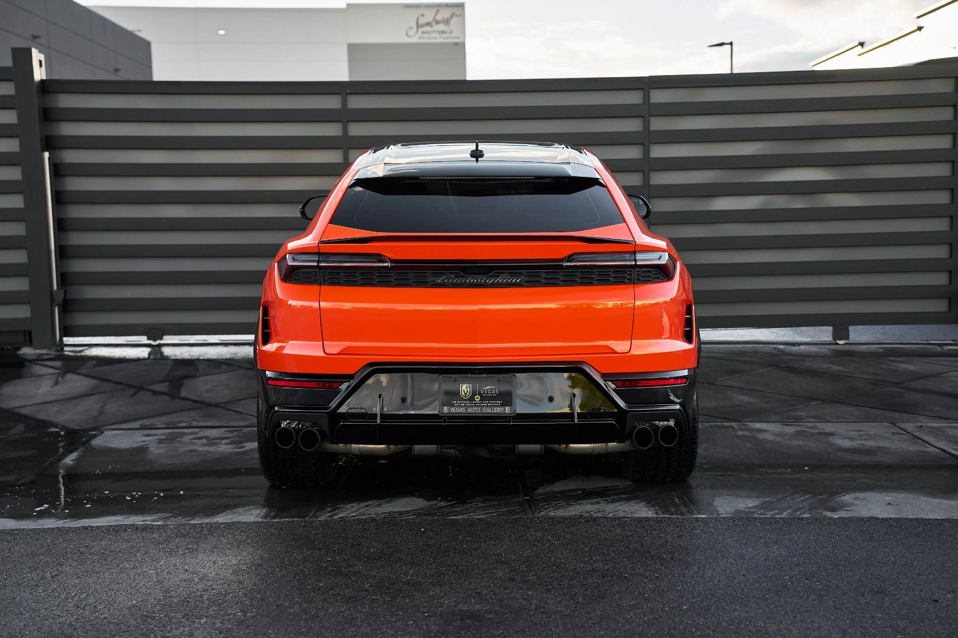 mph013_1284729396_Used_2025_Lamborghini_Urus_SE_1763680399_343d15add8