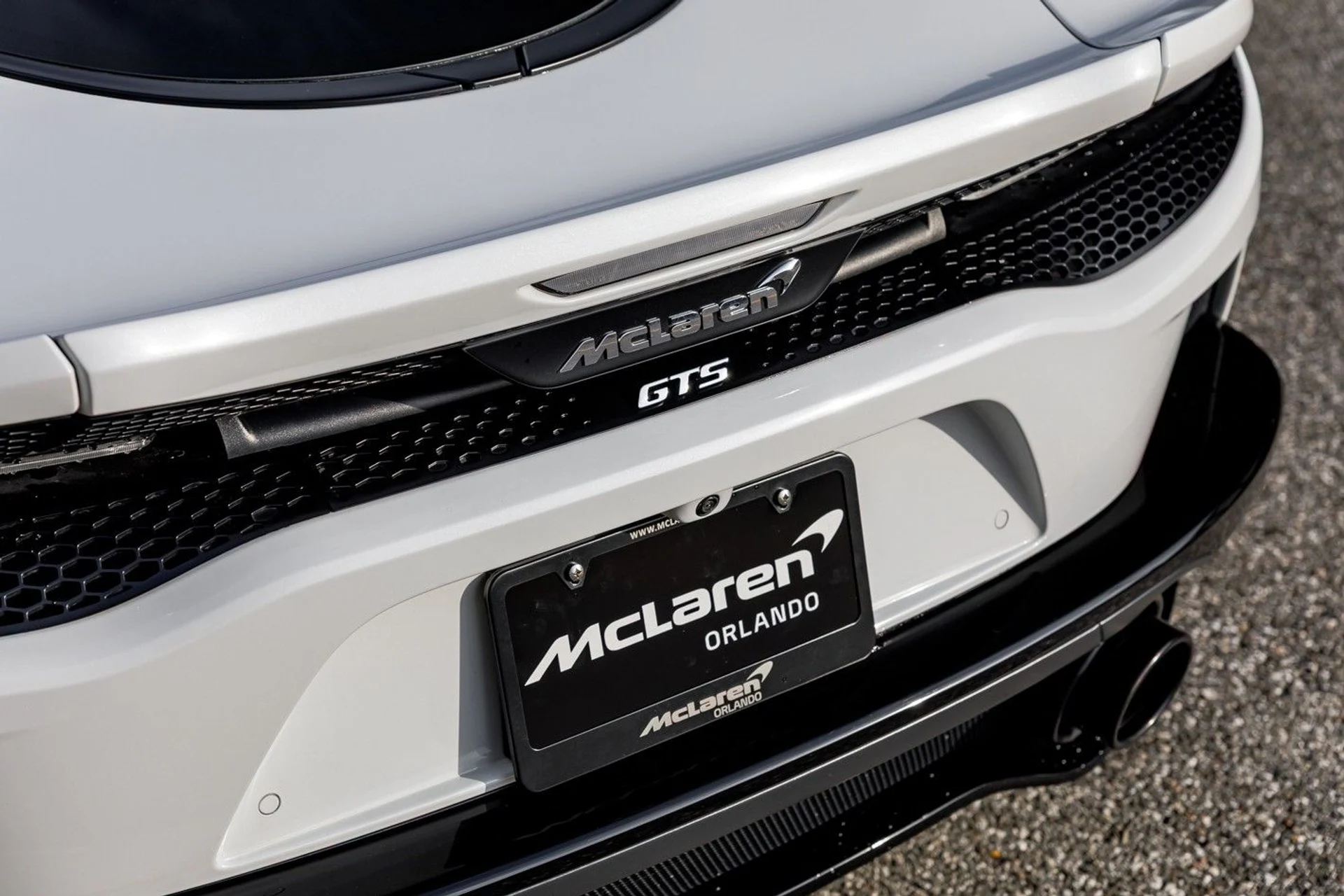 mph013_1288859093_631_p14_l_574cb60806