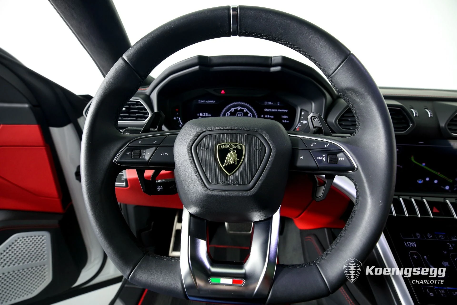 mph013_1293775869_Used_2019_Lamborghini_Urus_1760976119_c3c70141da