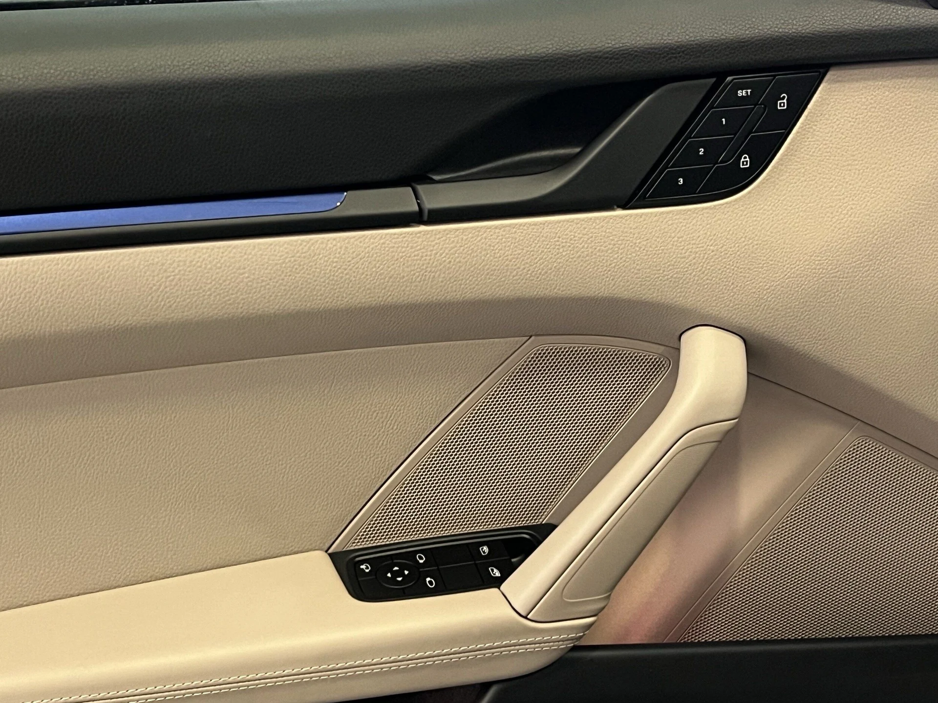 mph013_1295154476_8796e4510e9c6d90db8f4e98b832263dx_cf08cb6101