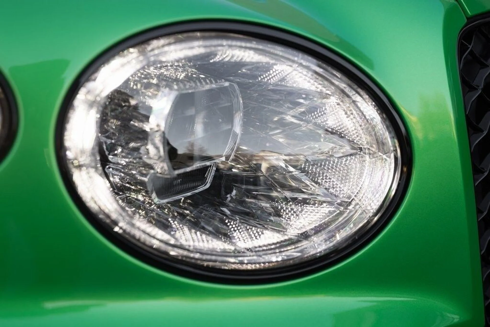 mph013_1309090258_90a043e66c44b21434c1256fb75c9612x_c1a884143c