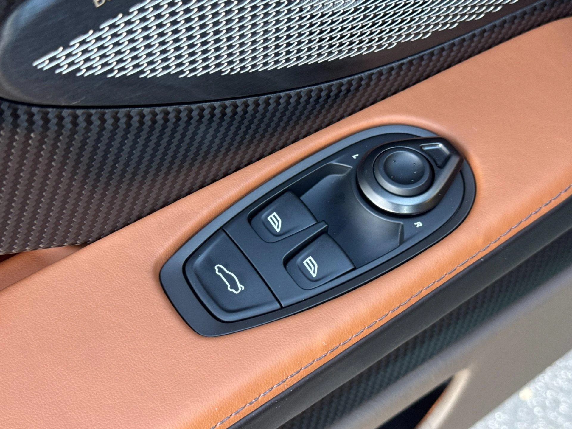 mph013_1324492356_Used_2026_Aston_Martin_DB_12_S_1793184480_0792479256
