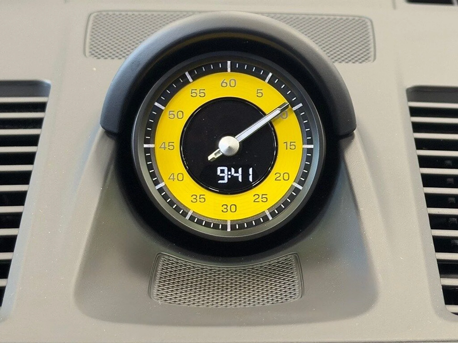 mph013_1326806595_fe23bc06c1f82ba98629a3cb5e04f5fex_2c739c9440