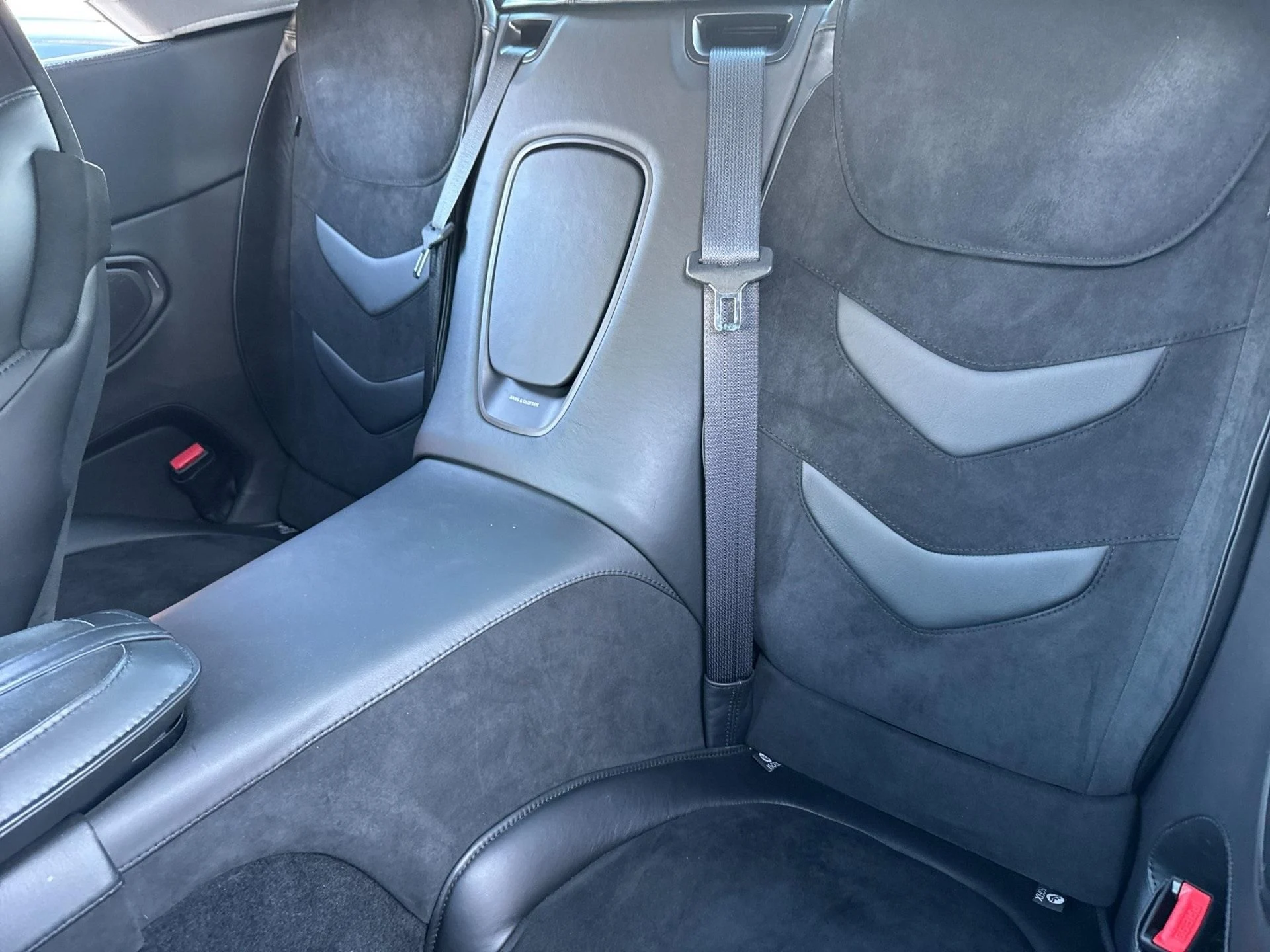 mph013_1333111778_Used_2020_Aston_Martin_DBS_Superleggera_1771063951_e34e8d227e