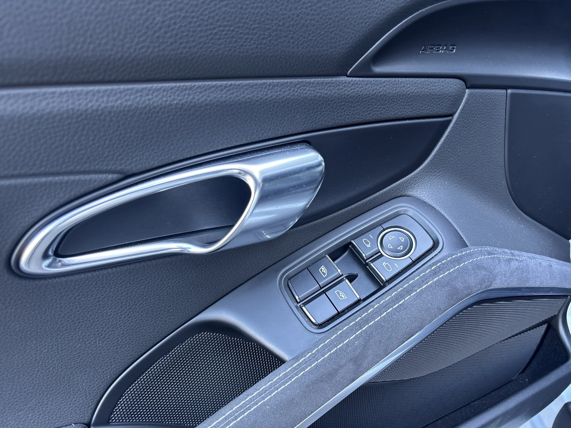 mph013_1336811002_91de236c8d81468b947c4599ff37d8c9_bfb8d32c27