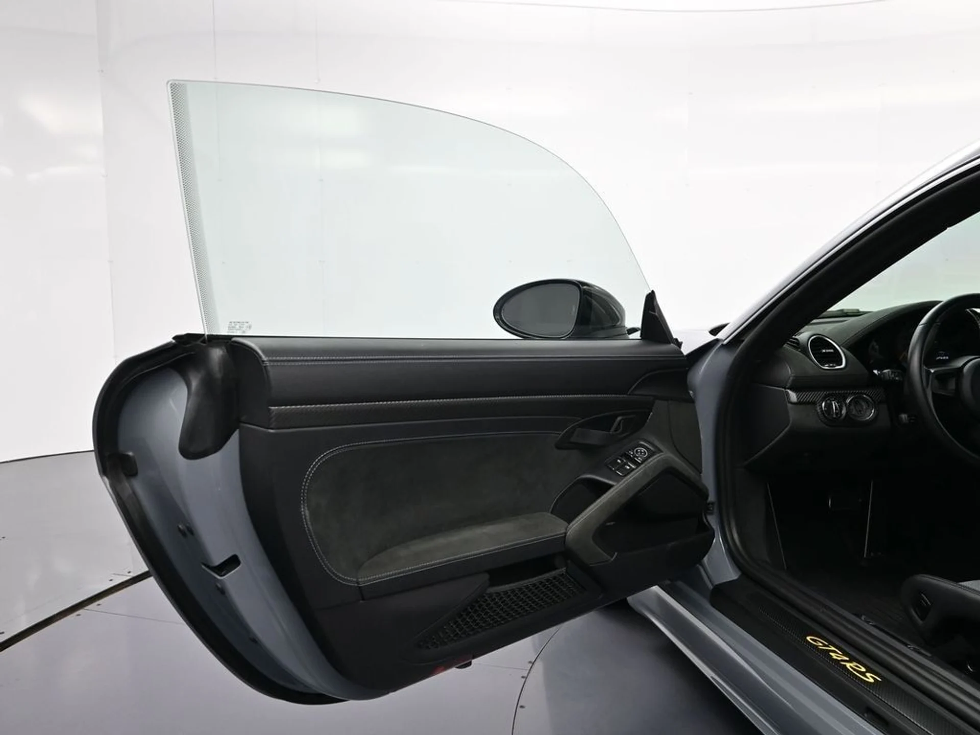 mph013_1340117169_f8e39d226f03df9c5bb6b6123b609d09x_c67cccf213