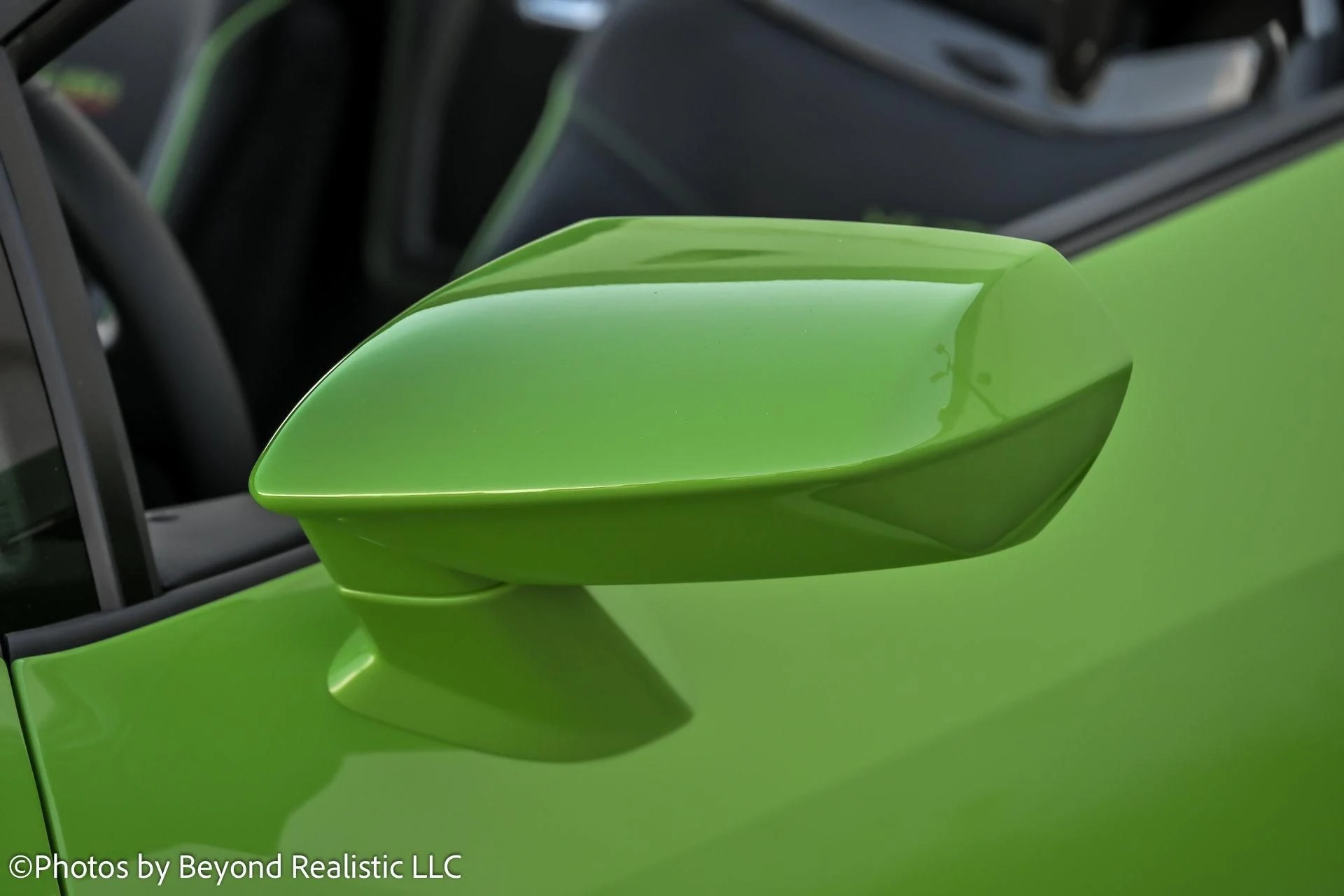 mph013_1340908149_Used_2024_Lamborghini_Huracan_EVO_Spyder_1759824946_9428a3d28c