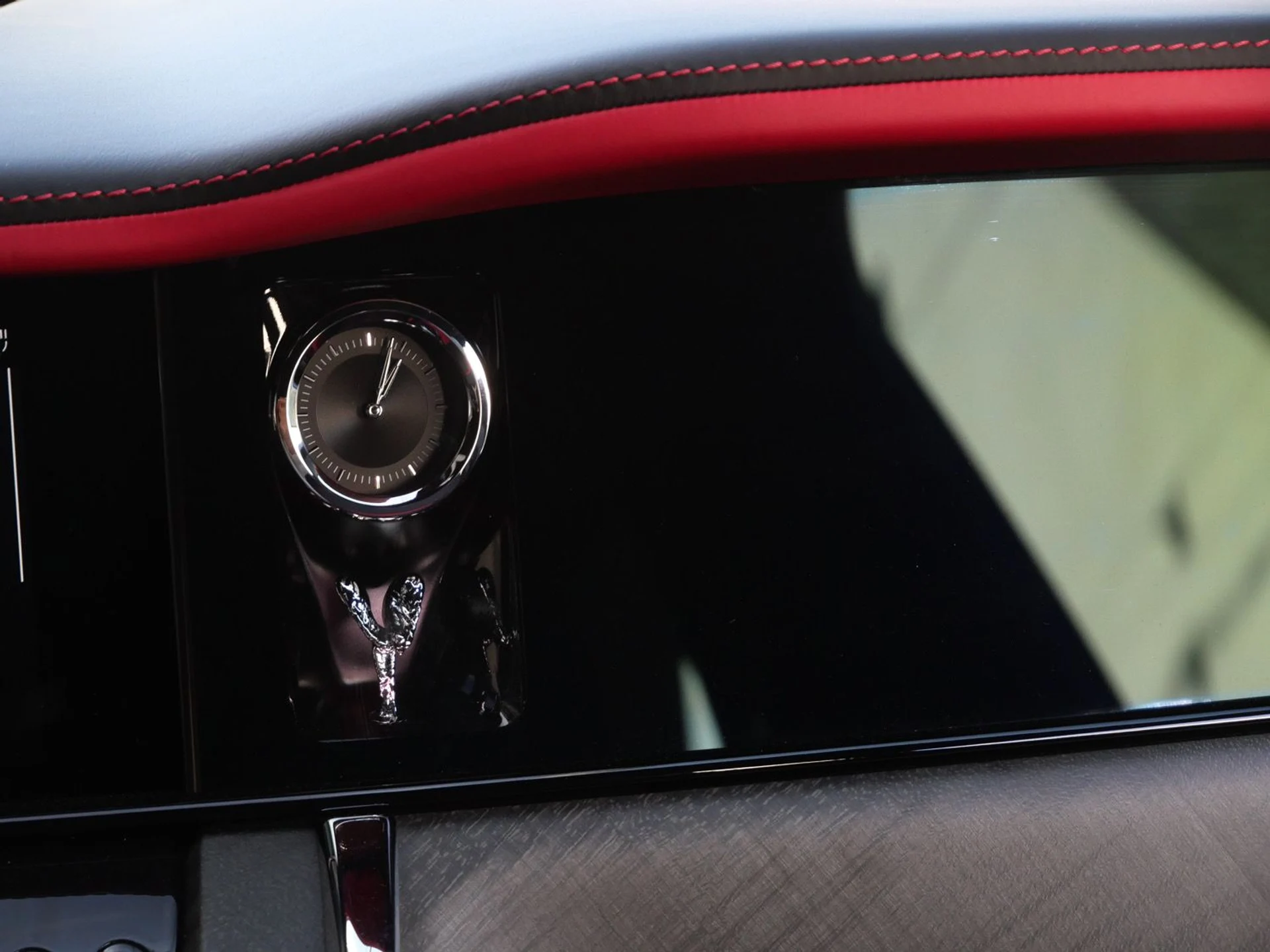 mph013_1359174958_d0eba2f4302d85d5bfbe3d9861028148x_3f6312f996