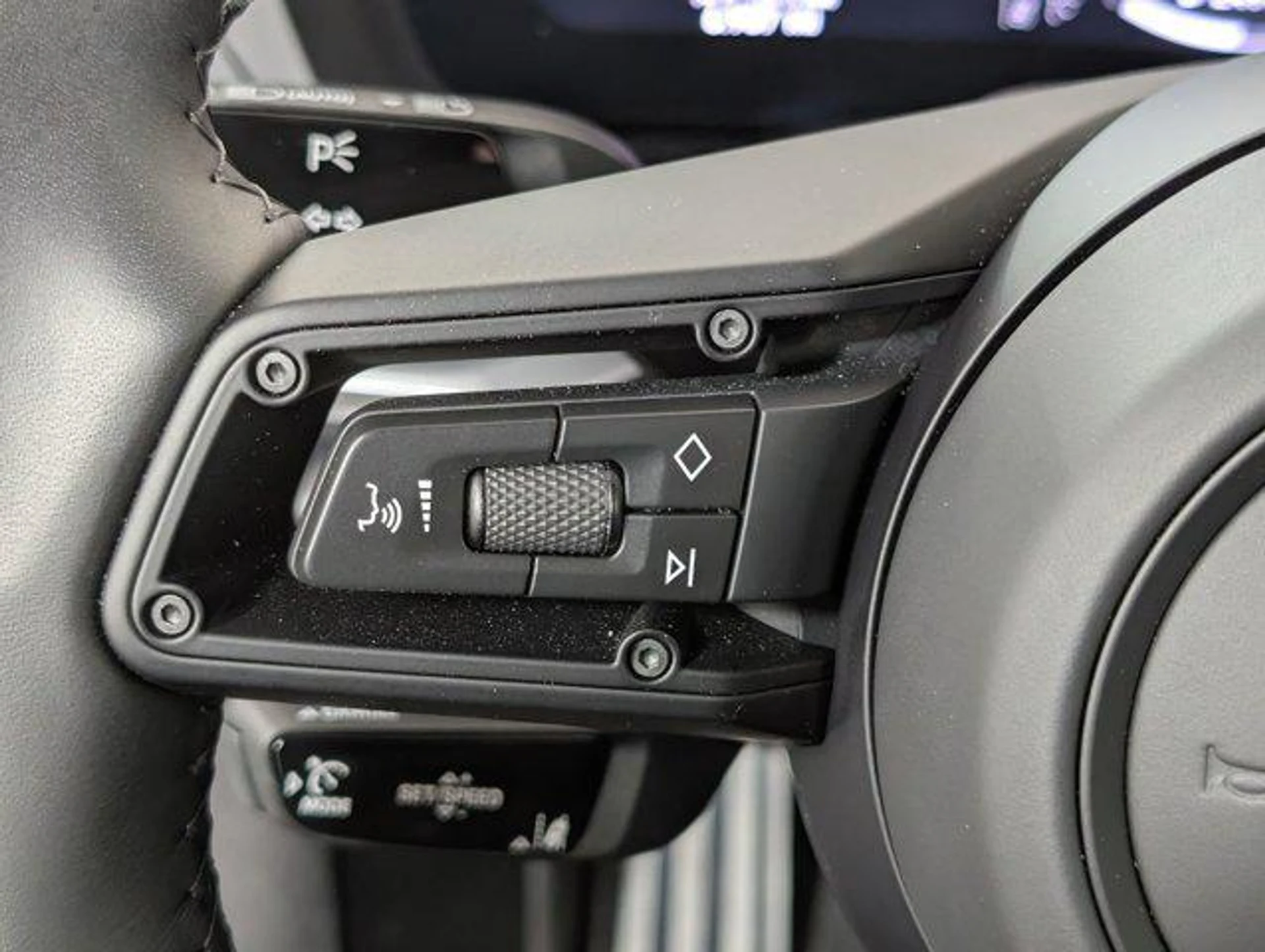 mph013_135933695_k_D7_F6iq_ZEQ_8r_Rc_w_Vui7yuc_EE_58b81ba055