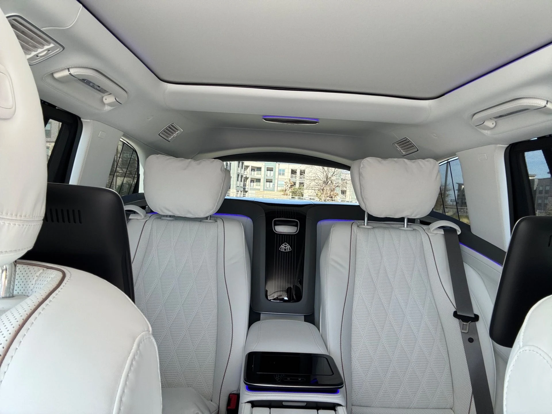 mph013_1363497263_Used_2024_Mercedes_Benz_GLS_Mercedes_Maybach_GLS_600_4_MATIC_1767127074_a78b3e1c4d