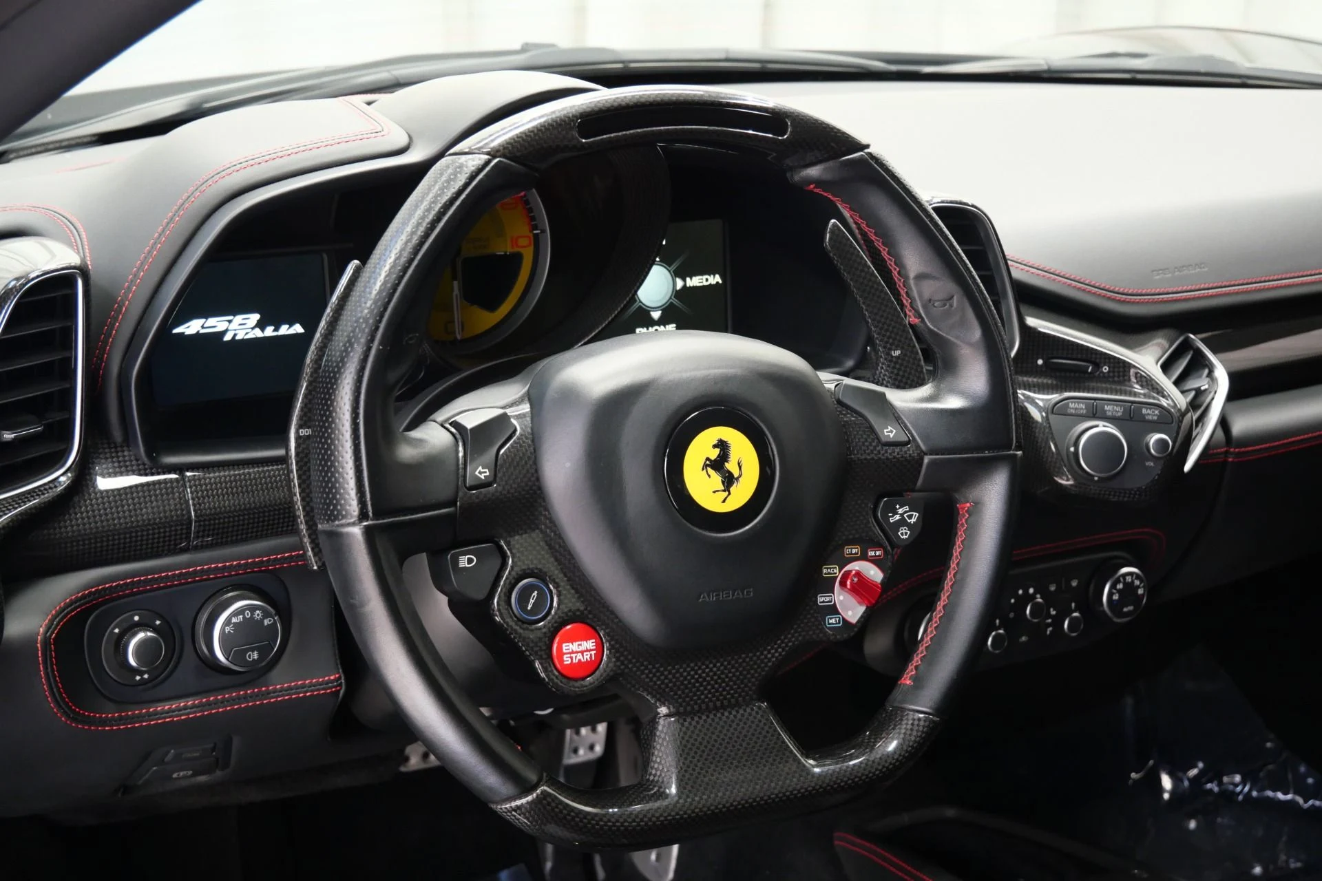 mph013_1364861429_Used_2015_Ferrari_458_Italia_1752857169_67b615abc7