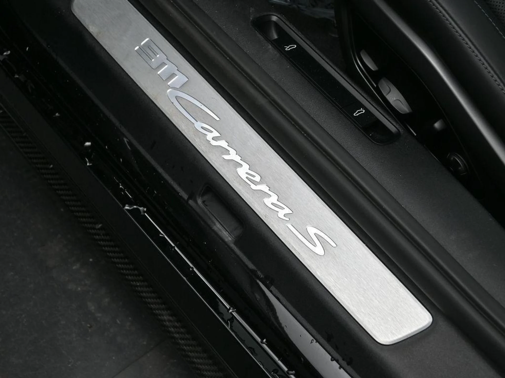 mph013_1368227464_rrp_Dc_Og_g3f_Ps7_K9y_Qx_Z9_Uj_Ncc_c49dd91061