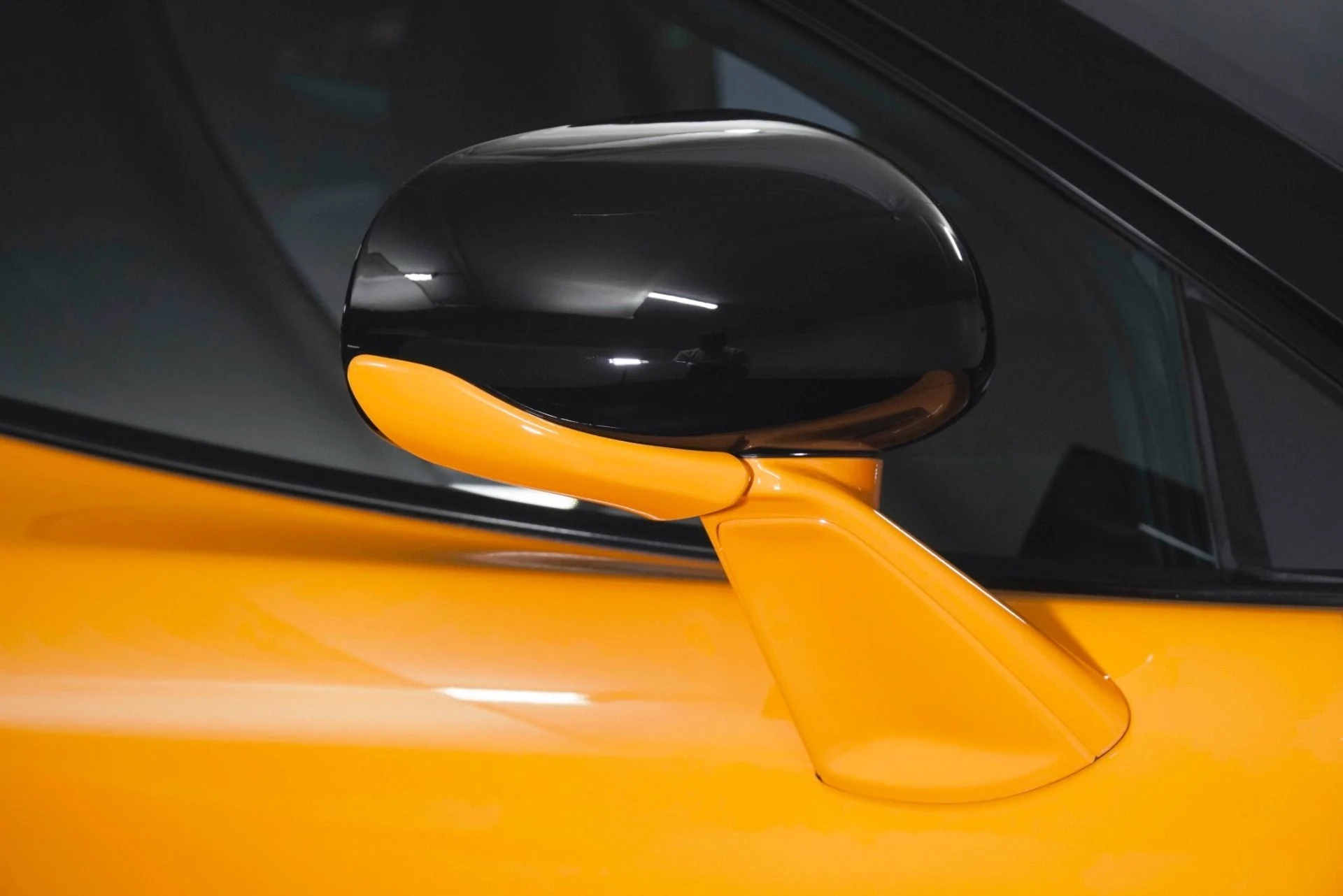 mph013_1376330072_Used_2025_Mc_Laren_GTS_1790583637_c1bc2eddd9