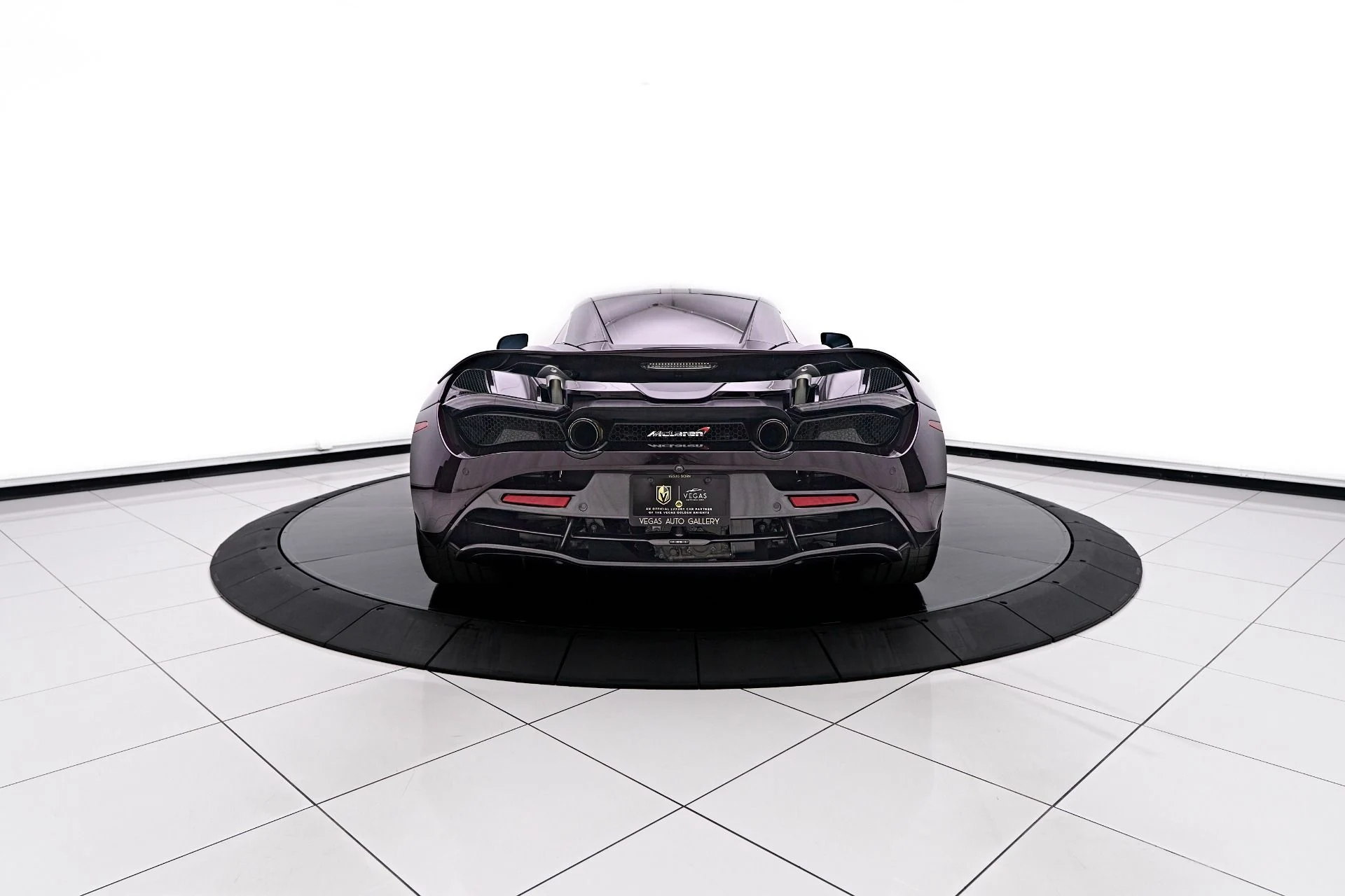 mph013_1379533172_Used_2018_Mc_Laren_720_S_Luxury_1748051747_83a4ca2d2d