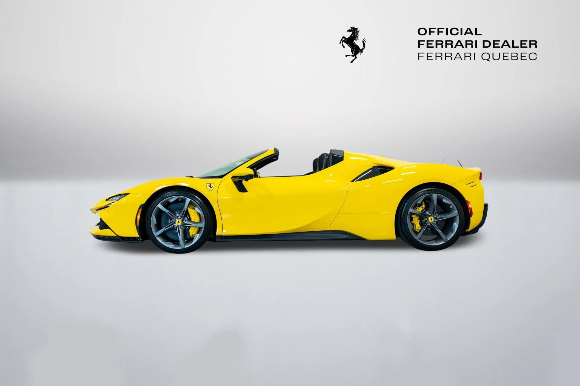 mph013_1380717573_Used_2023_Ferrari_SF_90_Spider_Base_1790343064_3fa8cddaac