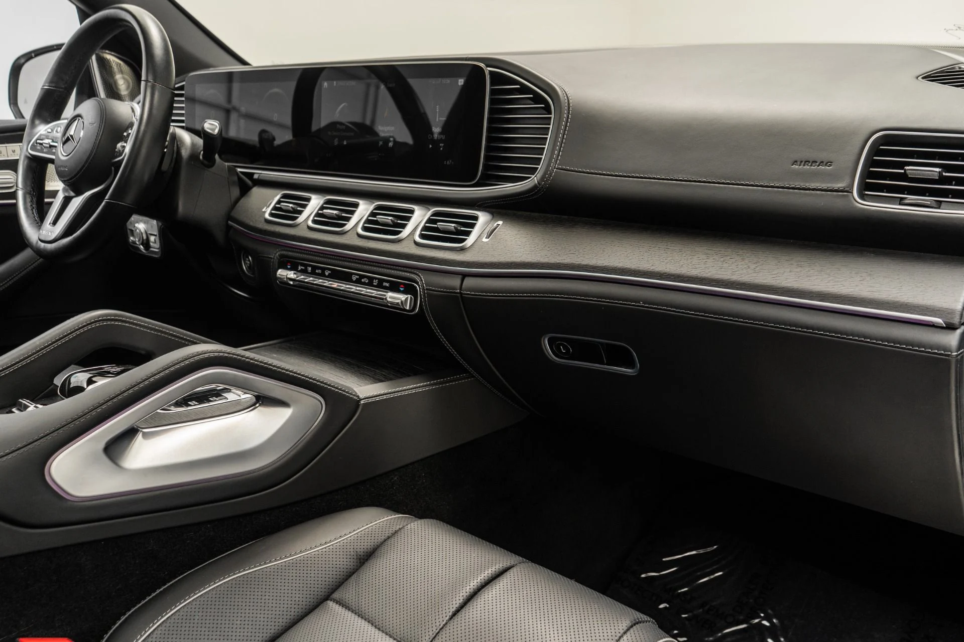 mph013_1382239013_Used_2023_Mercedes_Benz_Maybach_GLS_600_4_MATIC_Factory_Two_Tone_paint_Diamond_Turned_Wheels_Loaded_1757365639_f75abb5c28