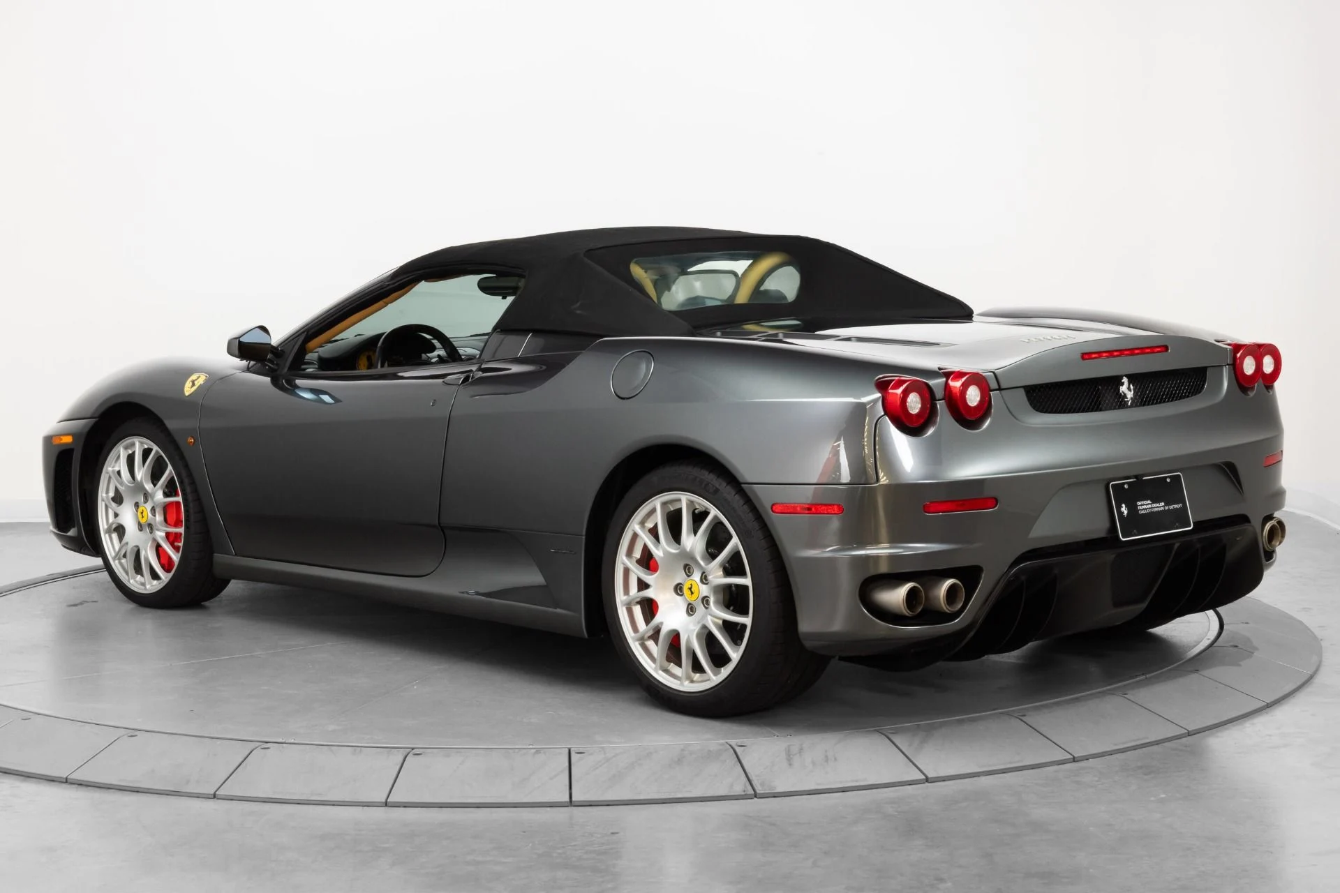 mph013_1391760406_Used_2005_Ferrari_F430_F1_Spider_1789063128_27ccef3d20