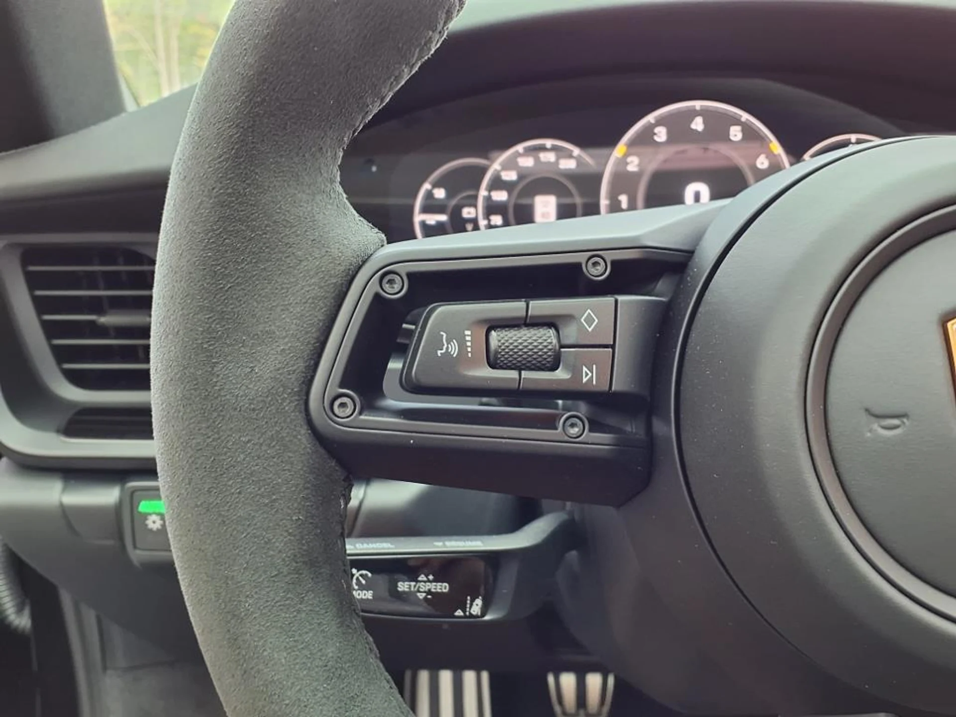 mph013_139965920_852694bc7866184f1f9d7d7aea028487_a983afe6ac