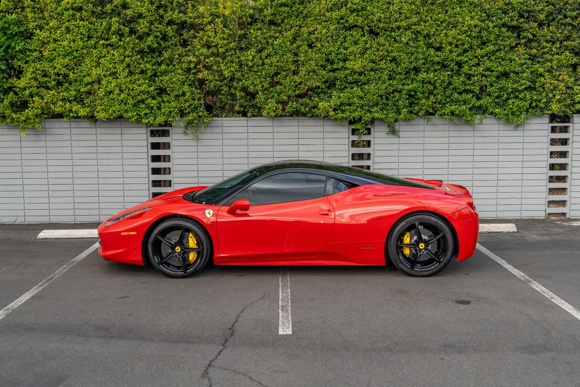mph013_1400360817_Used_2012_Ferrari_458_Italia_1759348121_14b925a4c5