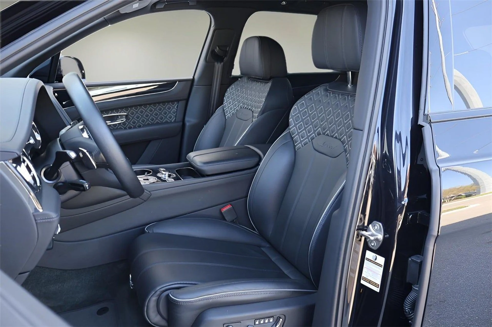 mph013_1408844307_14_2779e75049