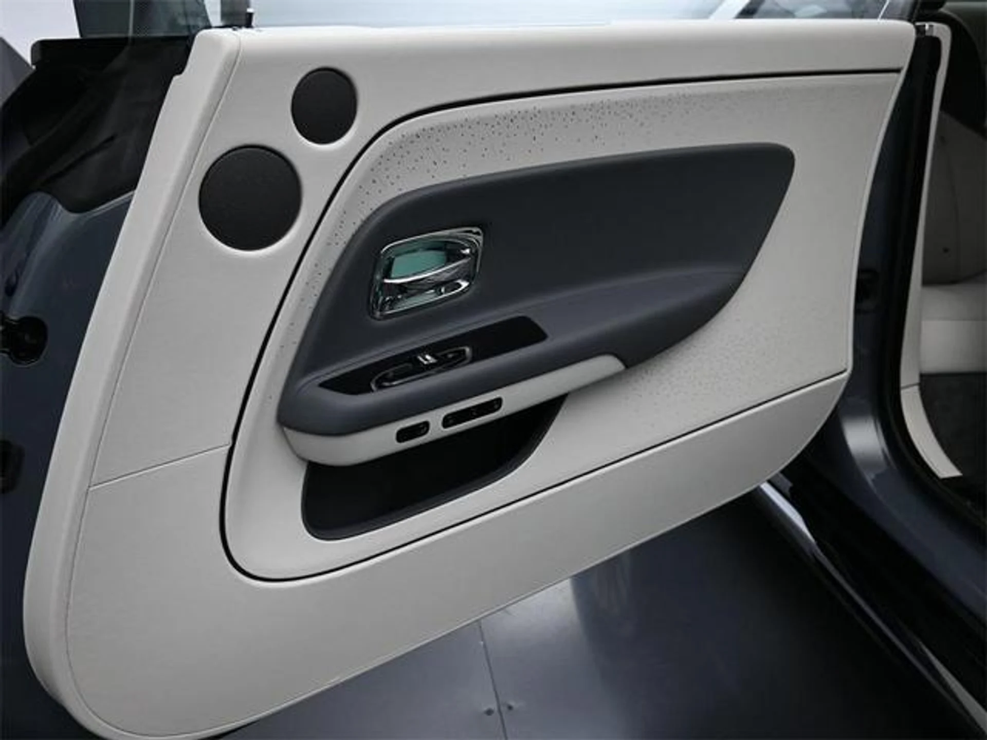 mph013_1416658633_Gc_EI_Wfblj_Ow_U_Ew6cgb_Usd_Wb_SS_5_M_653ce70869