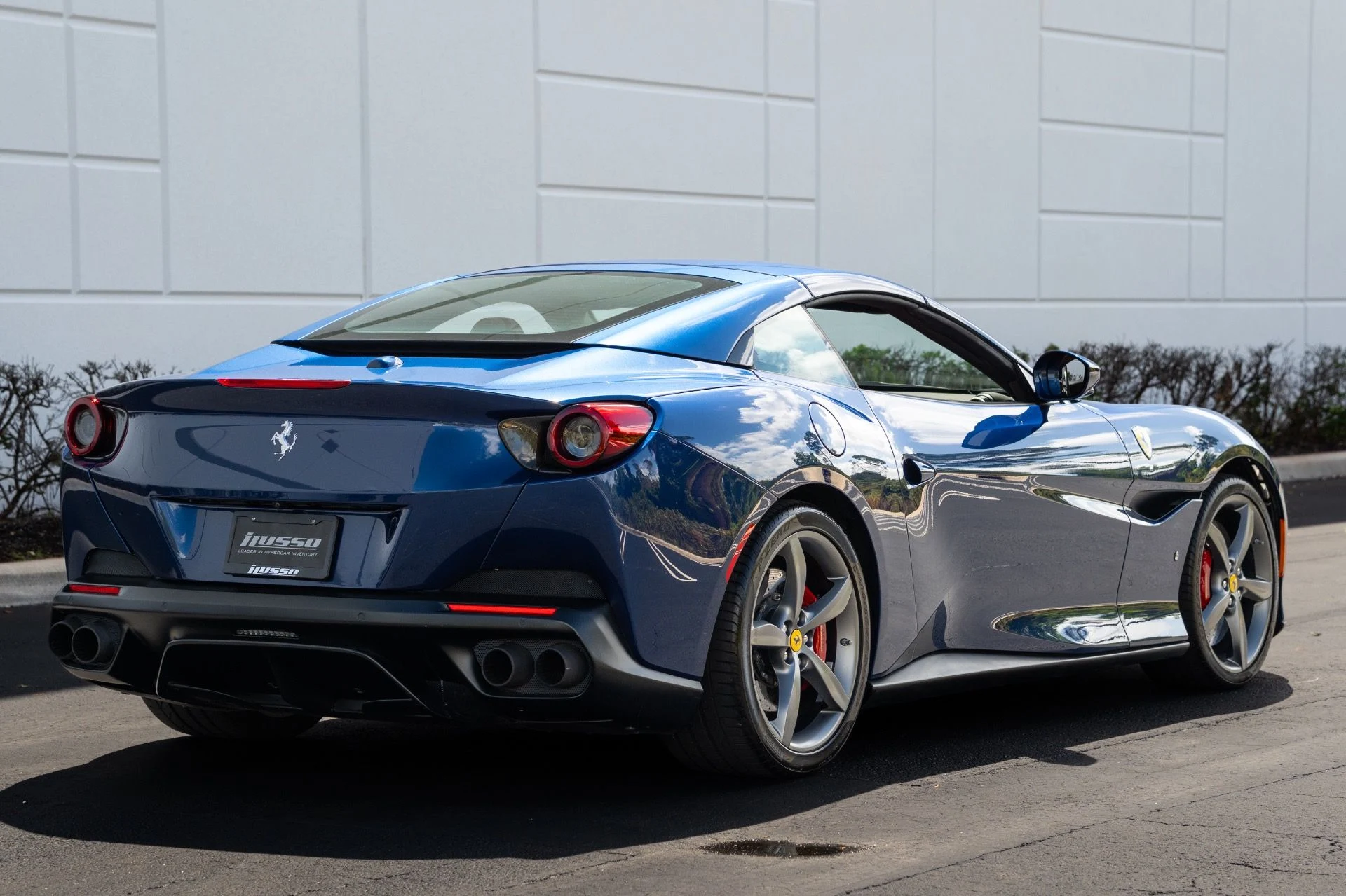 mph013_1428244992_Used_2019_Ferrari_Portofino_1780888386_87c44c8667