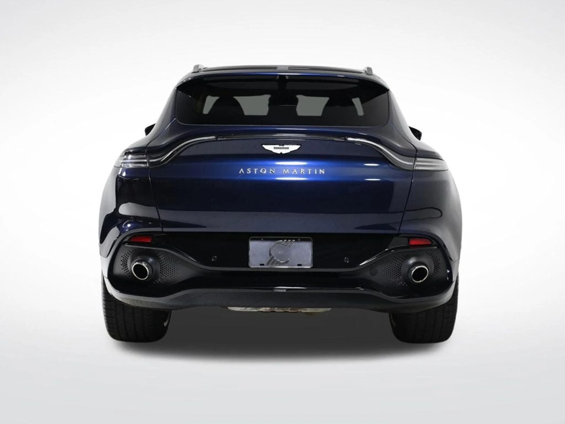 mph013_1433312924_used_2021_aston_martin_dbx_base_11350_22922965_13_1024_18cdfe3dce