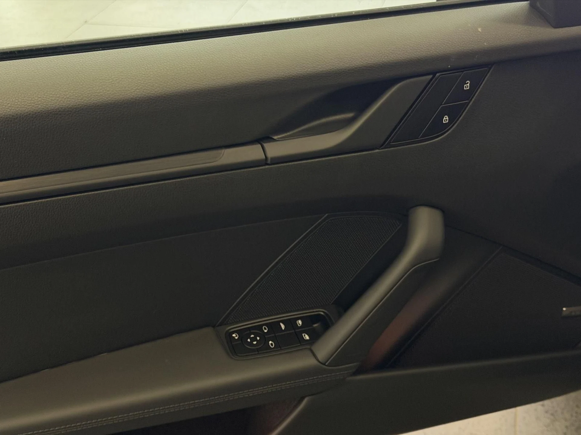 mph013_1434111573_89470a6430b85516118f9bd1d3d5fadcx_13a6f358c1