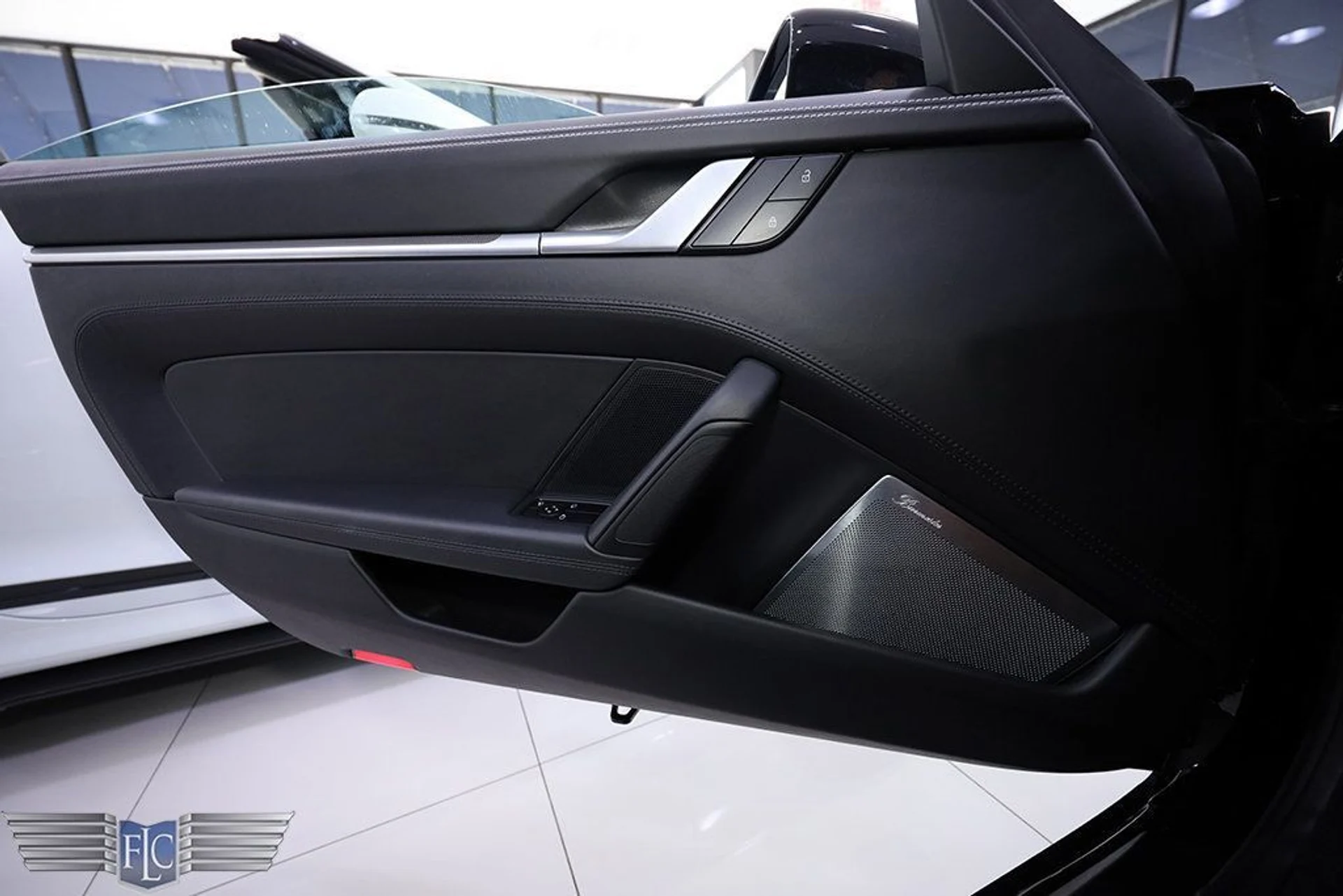 mph013_1443727292_used_2022_porsche_911_turboscoupe_6305_22972338_14_1024_b5bd009cd9