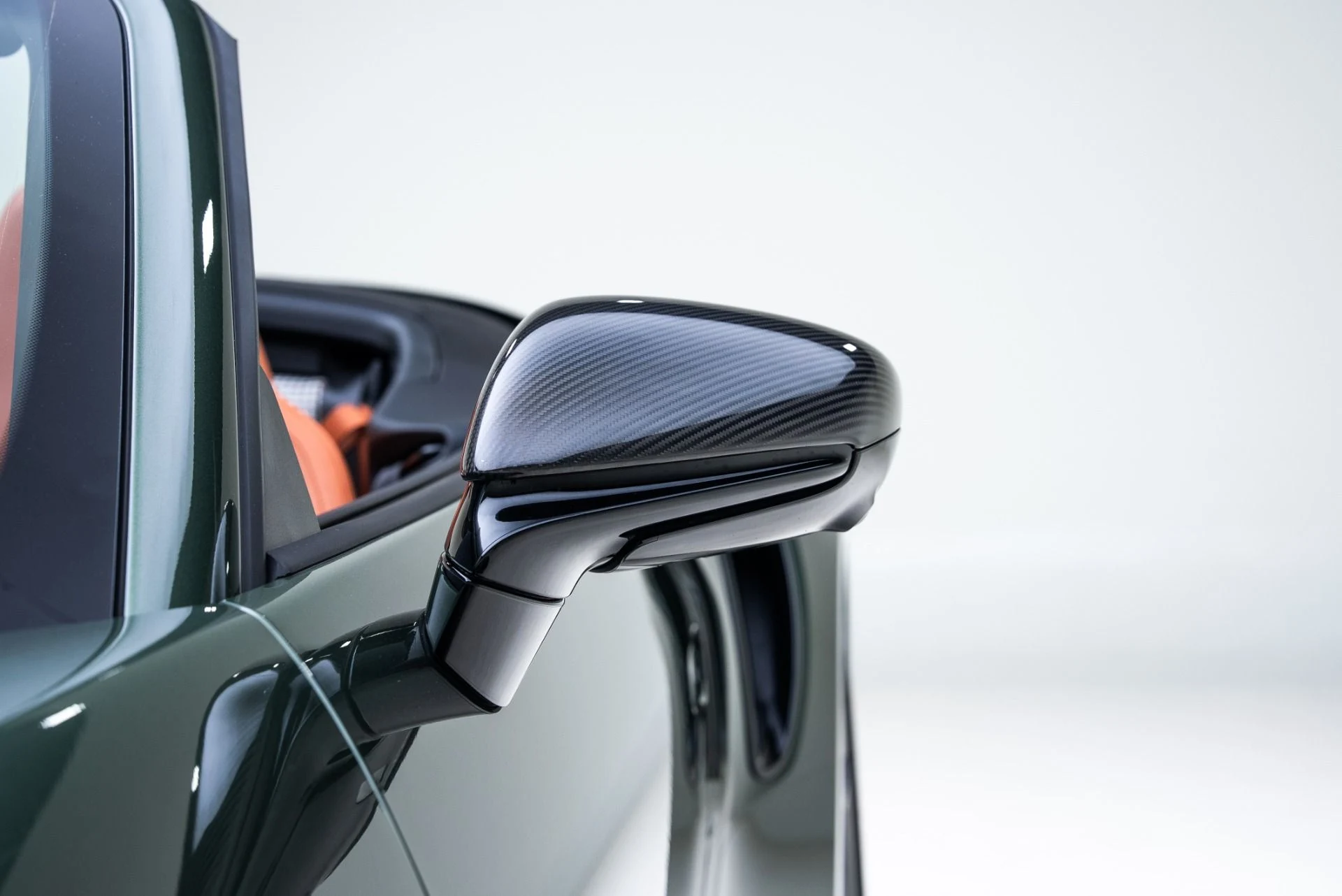 mph013_1455135271_Used_2024_Porsche_911_Turbo_S_Cab_1775066595_dd9da41211