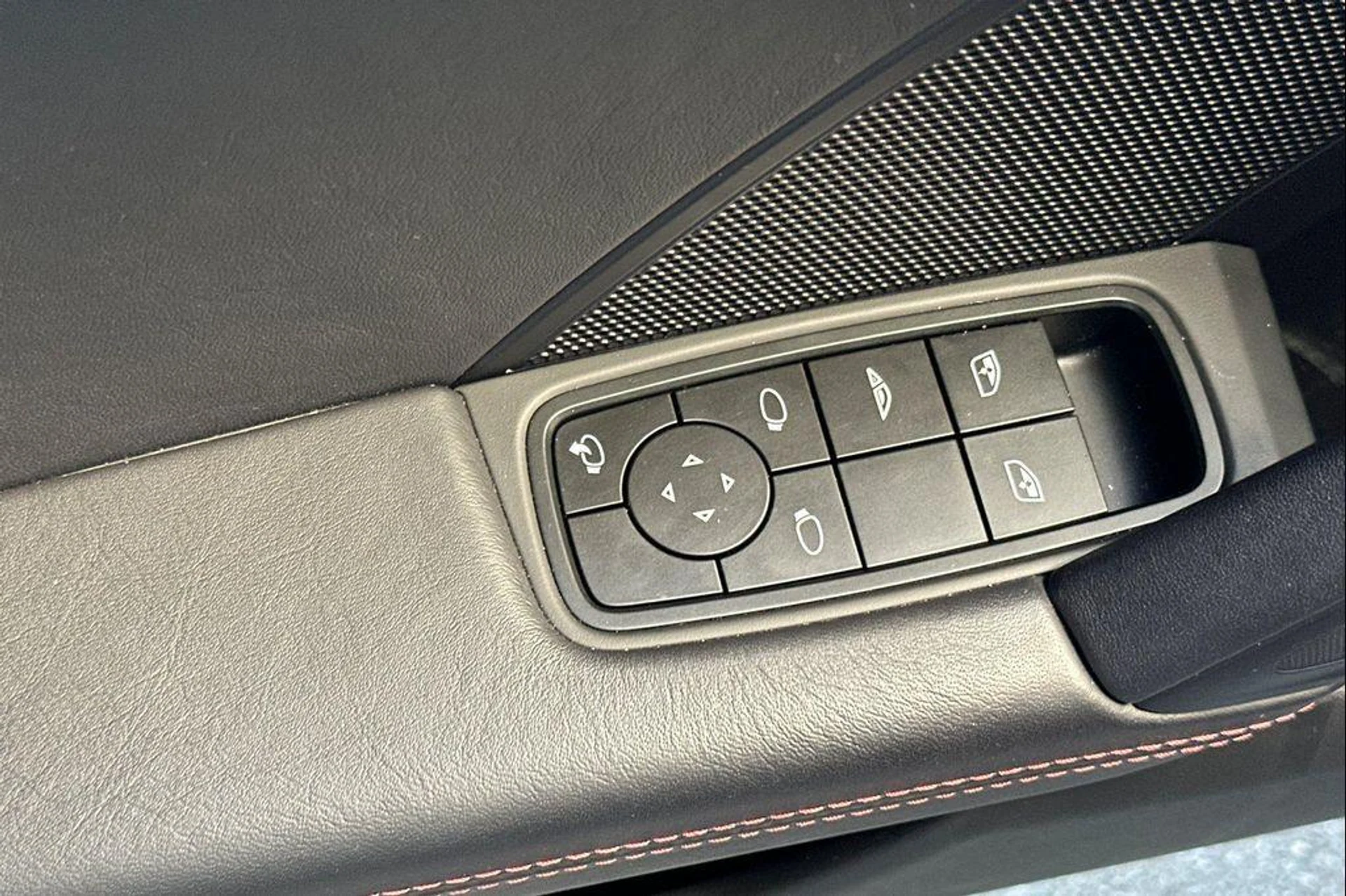 mph013_1459249438_0_M3au_VTFW_Vvmhn_GK_1t_S_Zt_KJRZ_7s_55e8f0ccc7