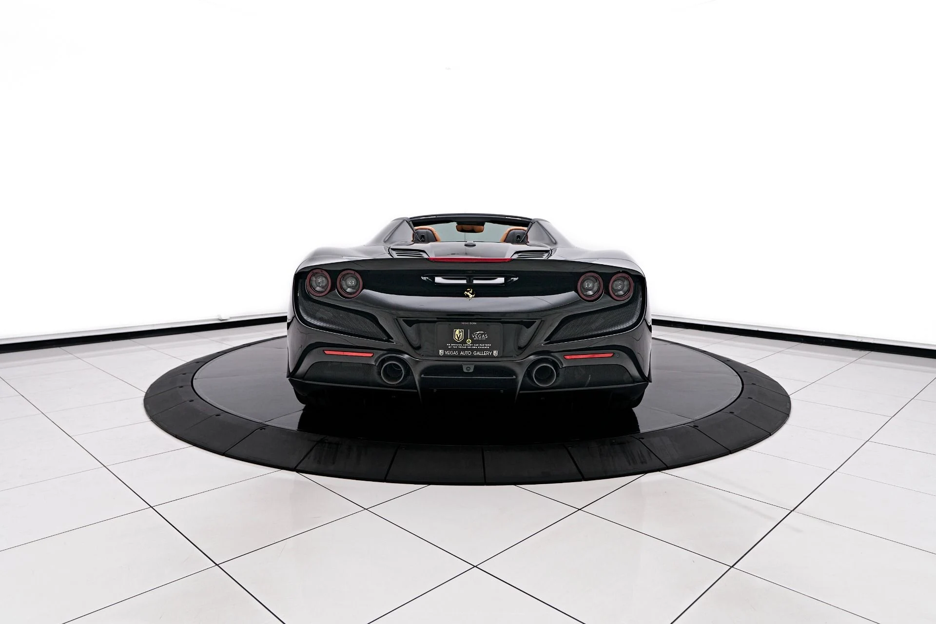 mph013_1461348877_Used_2022_Ferrari_F8_Spider_Base_1757638615_cd4a1c9090
