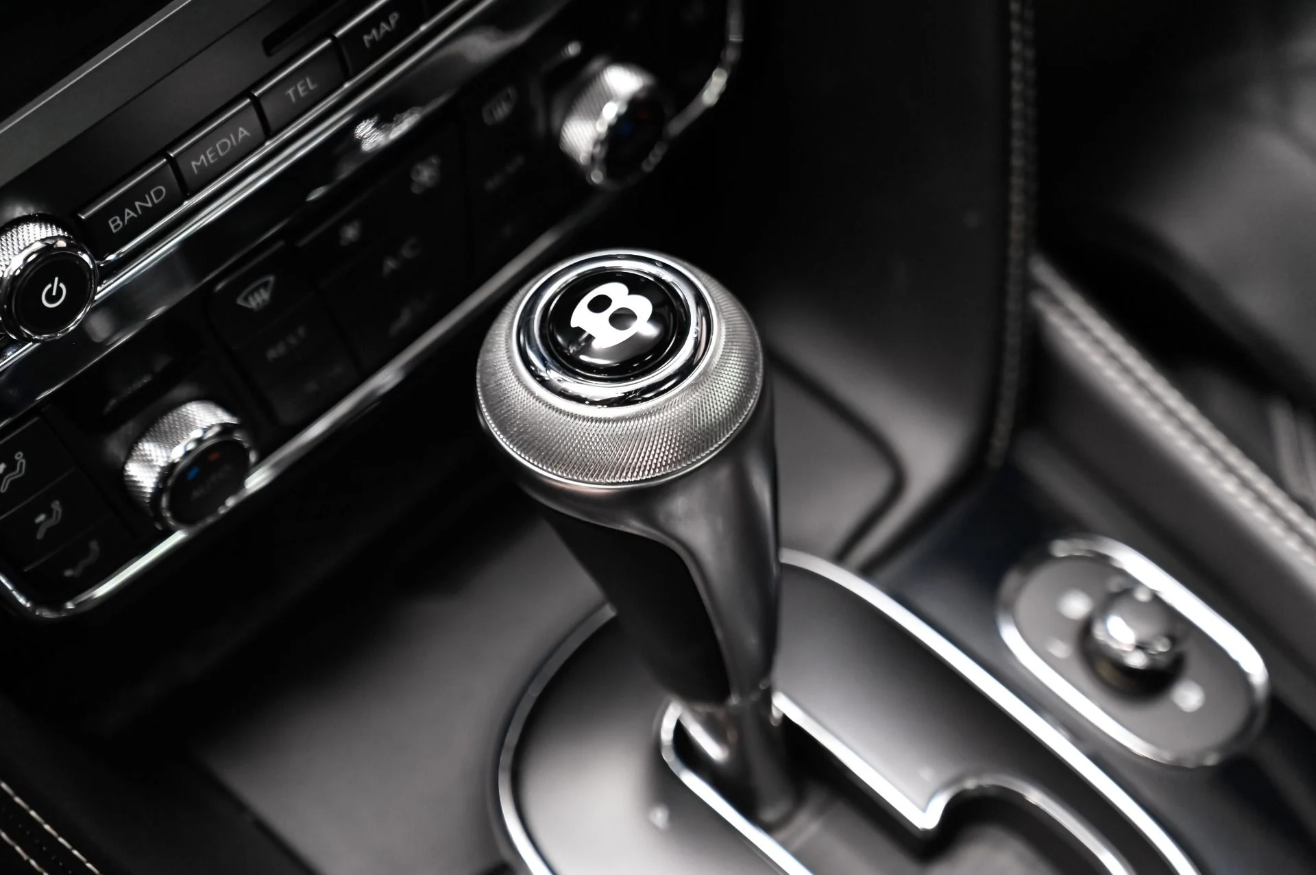 mph013_1469873463_Used_2017_Bentley_Flying_Spur_V8_S_1789414009_b3a84391f2